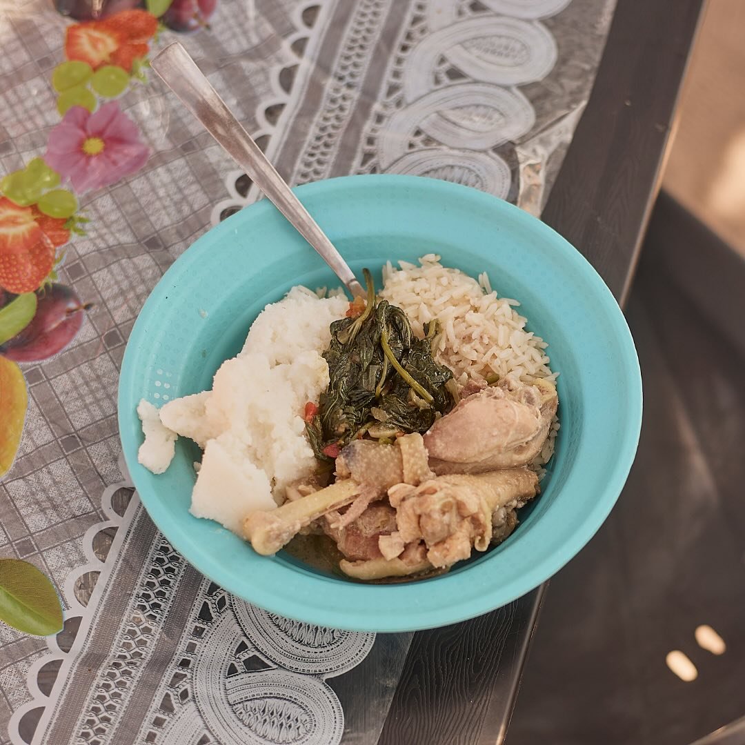 A little taste of Mozambique 🇲🇿

Some of the favorite foods around here are Xima, frango, stewed leaves, and feijoada, all made with love.

Drop a 🇲🇿 if you&rsquo;re ready for some Mozambican dishes and tell us, which dish would you try first?
