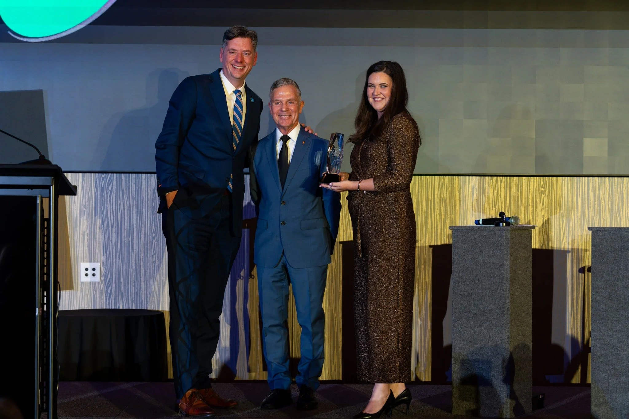 🎉What an unforgettable evening celebrating three distinguished honorees for their contributions to Putnam City 💚
Last night, we officially inducted @mayordavidholt, Putnam City North Class of 1997, into the Wall Fame 💫 
As Dr. Fred Rhodes duly n