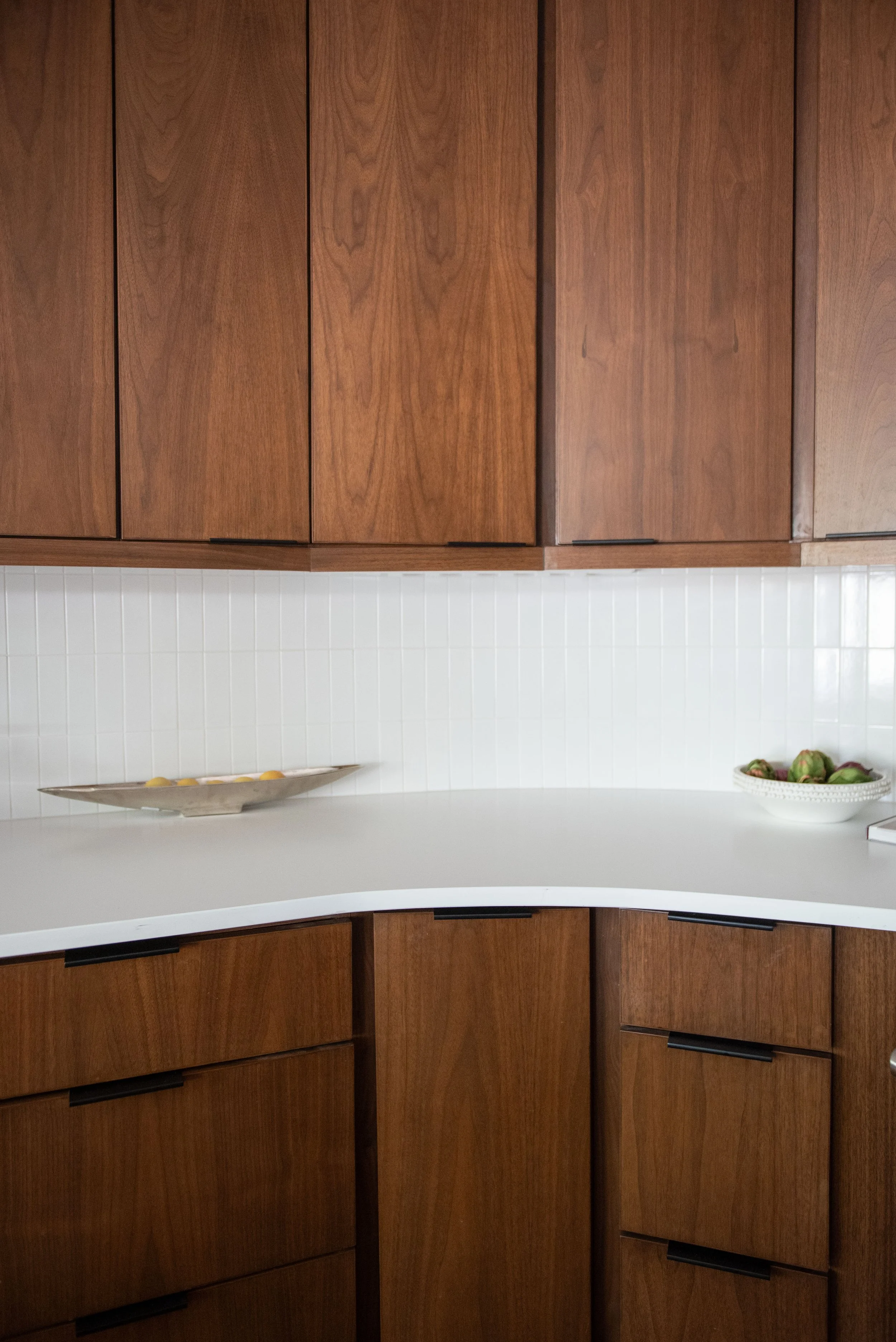YvetteCraddockDesigns-MonMCM-Kitchen3.jpg