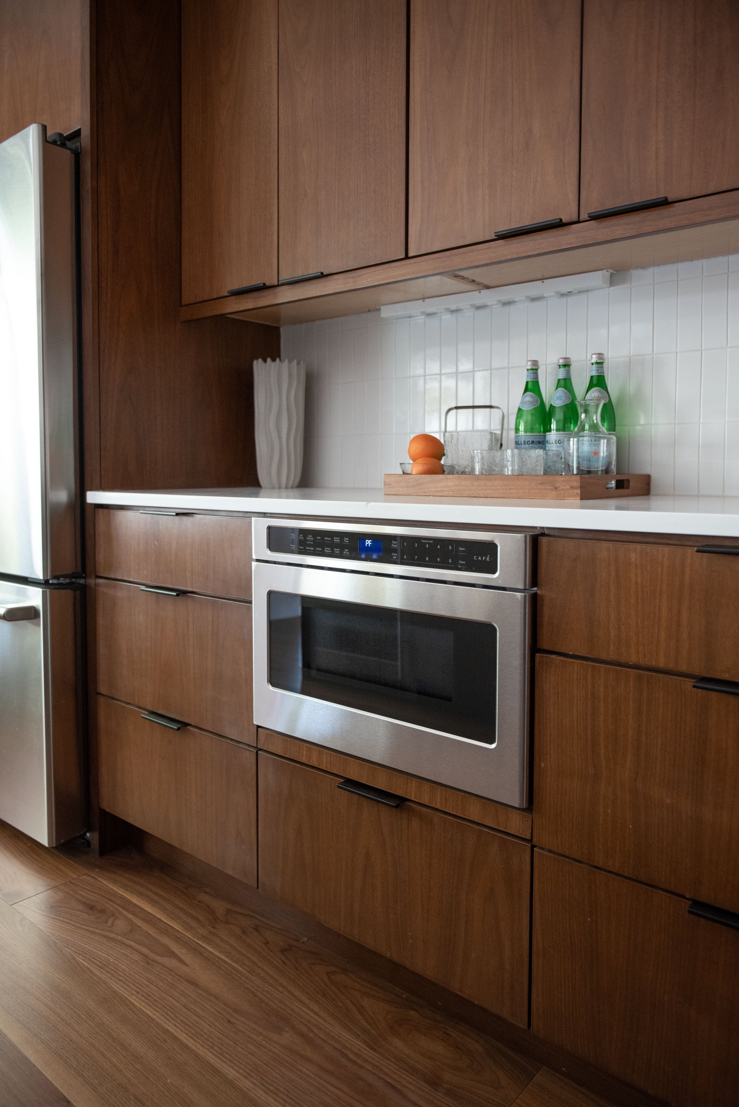 YvetteCraddockDesigns-MonMCMC-Kitchen2.jpg