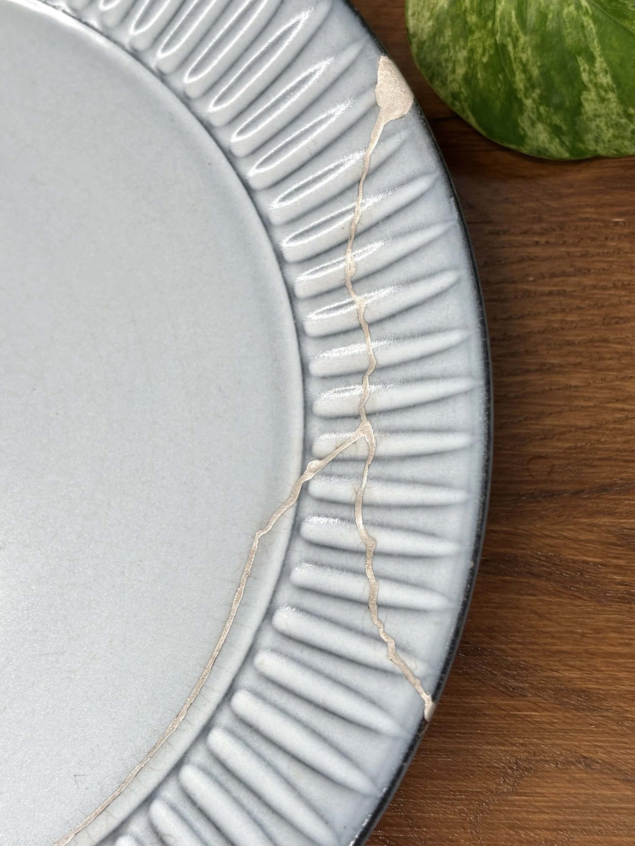 Assiette kintsugi - ORINASU JAPAN ANNECY