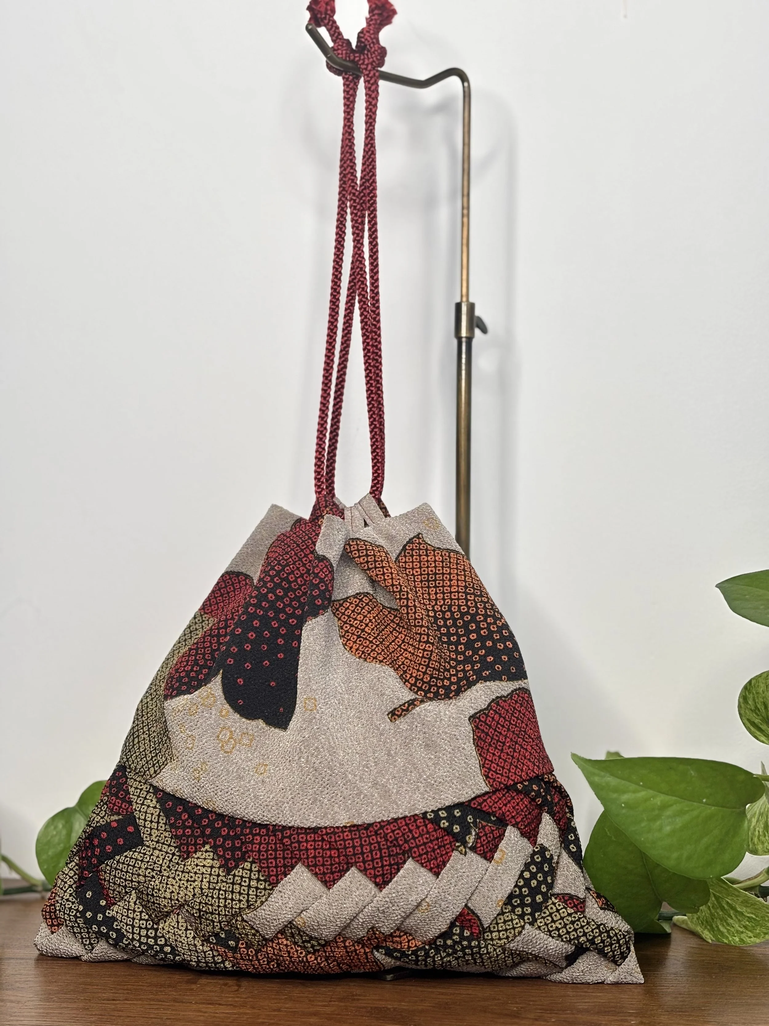 SAC JAPONAIS CHIRIMEN - EN SOIE - ORINASU ANNECY