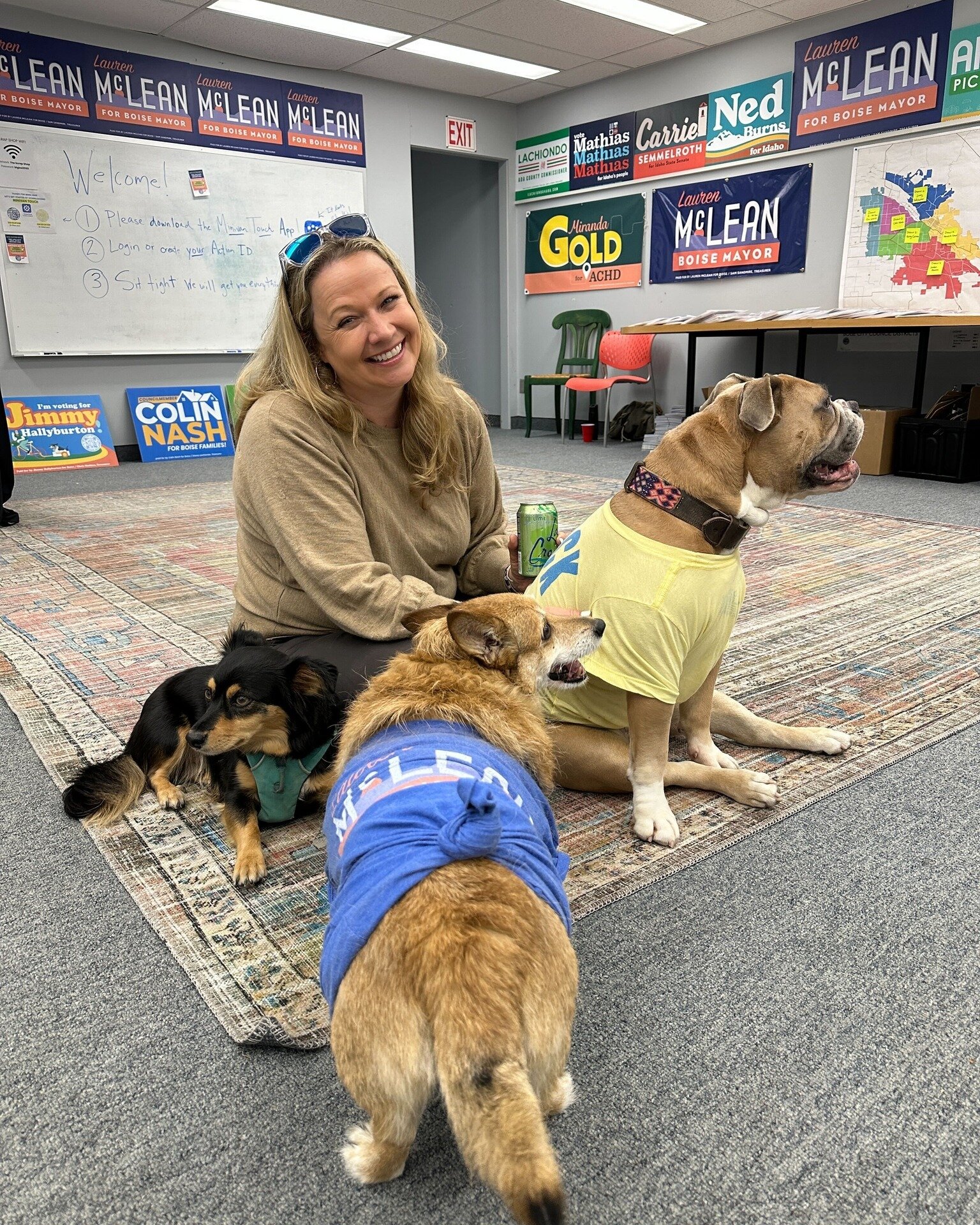 Took a little break between turfs to pet some pups! 🐾

We have so many perks for volunteers at campaign HQ &mdash; tons of tasty treats, hot and cold beverages, and the best puppers around. We only have two more days to go. Come knock with us! Link 
