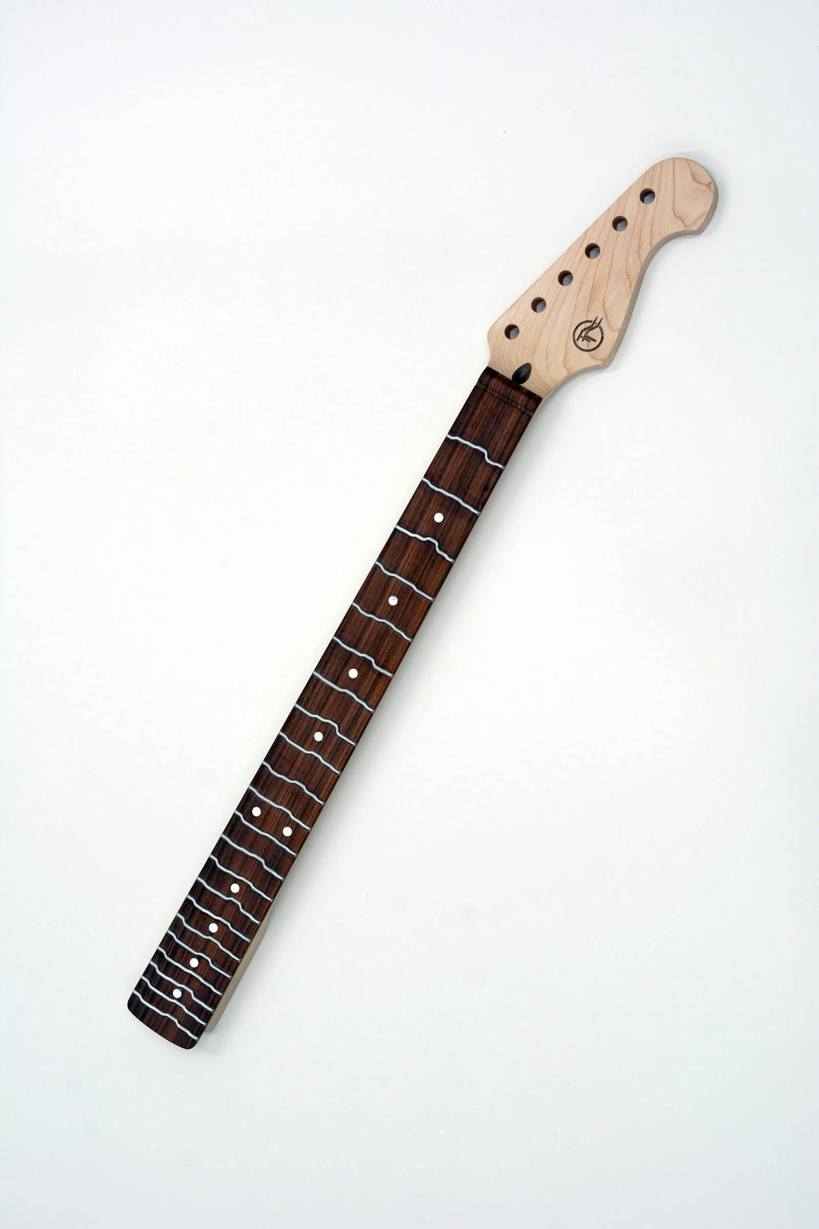 True Temperament S-Neck Rosewood