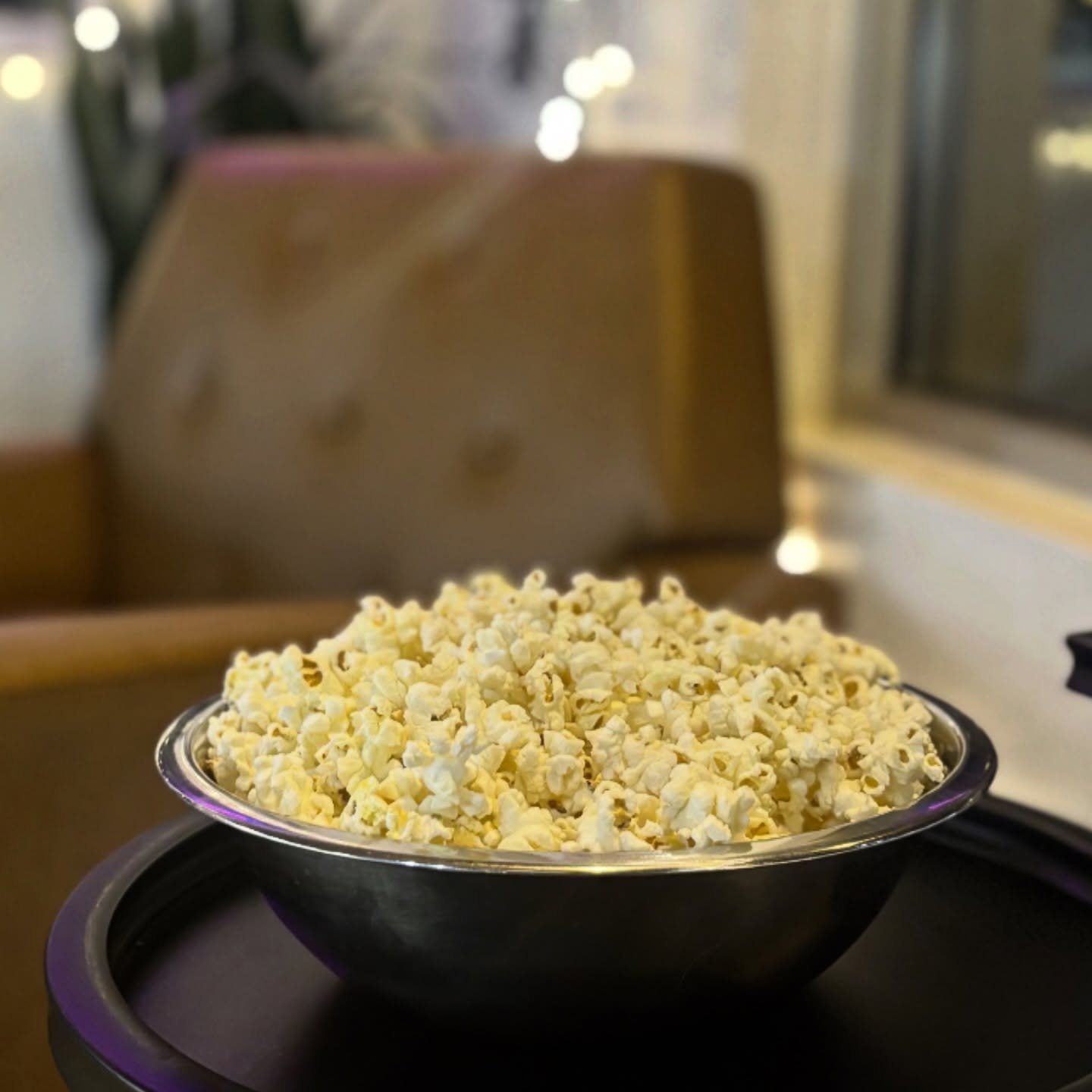 HAPPY NATIONAL POPCORN DAY! Pop on over to Refuge Coffee and treat yourself to a bowl of our made-to-order popcorn. Season it with nutritional yeast, ranch seasoning, salt, or a combo. Popcorn pairs will with tea, coffee, or an italian soda! Come by 