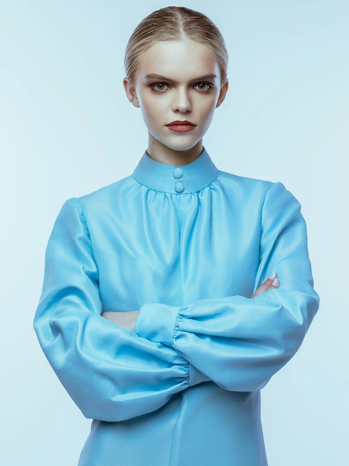 @mckenna_whittlesey looking like a powerhouse in this vintage dress (pulled from my mother-in-law&rsquo;s closet!). 

Photographer @emmaleerathsam 
Model @mckenna_whittlesey 
Makeup @shanelisemua 
Hair @shanelisemua 
Agency @voicesandmodels 

#vintag