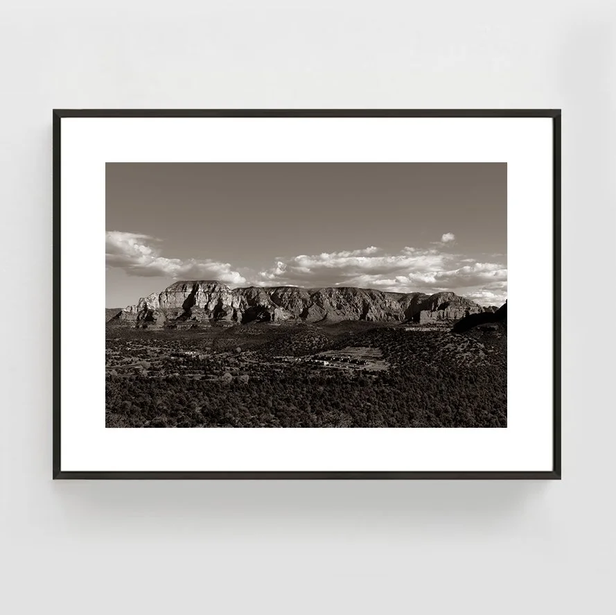 Sedona_001_black_metal.jpg