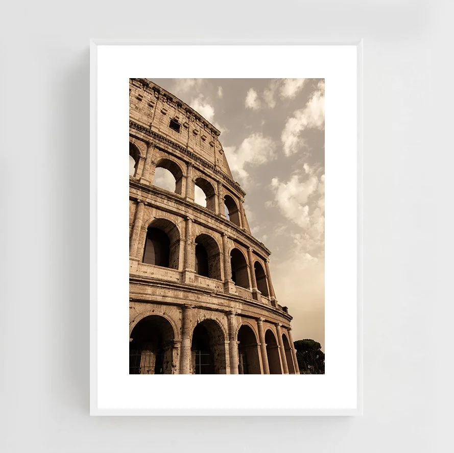 Colosseum_01_metal_white.jpg