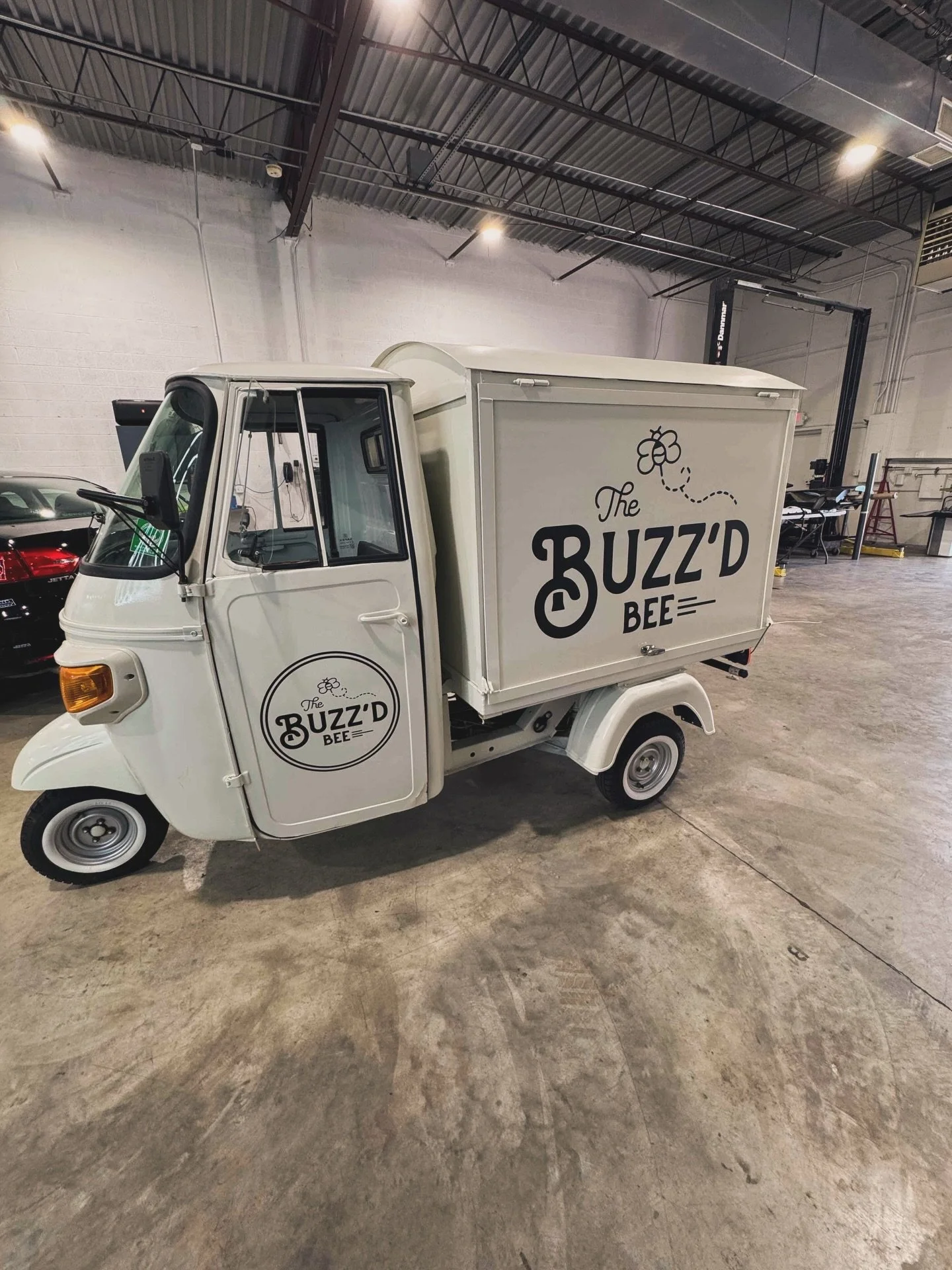 A massive thank you to @stl.wrap.haus for getting the Piaggio Ape tattooed this week. Great people, quality work and efficient as hell. 
.
She&rsquo;s ready for season 3. Let&rsquo;s get to work 🥂 
.
.
#stl #mobilebar #lux #bar #smallbusiness