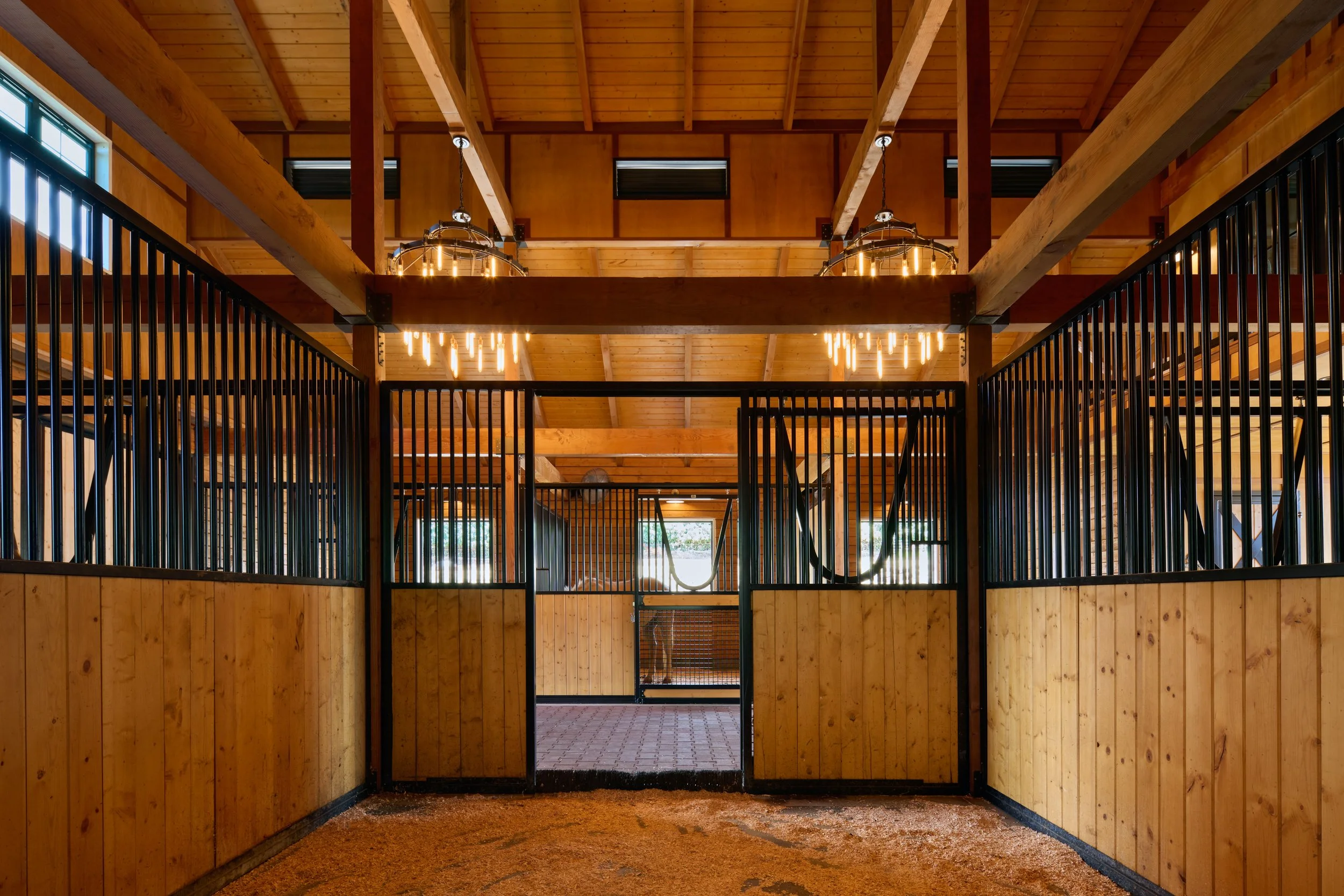 WEB_MauiHorseBarn_11.jpg