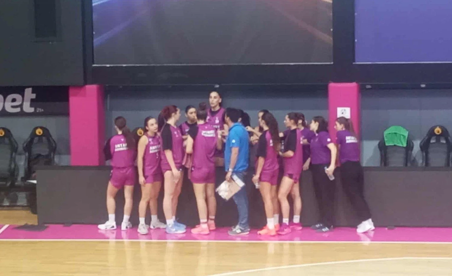 &Delta;ύ&sigma;&kappa;&omicron;&lambda;&eta; &alpha;&pi;&omicron;&sigma;&tau;&omicron;&lambda;ή! 🏀

🟣 Έ&nu;&alpha; &delta;ύ&sigma;&kappa;&omicron;&lambda;&omicron; &pi;&alpha;&iota;&chi;&nu;ί&delta;&iota; &pi;&epsilon;&rho;&iota;&mu;έ&nu;&epsilon;&