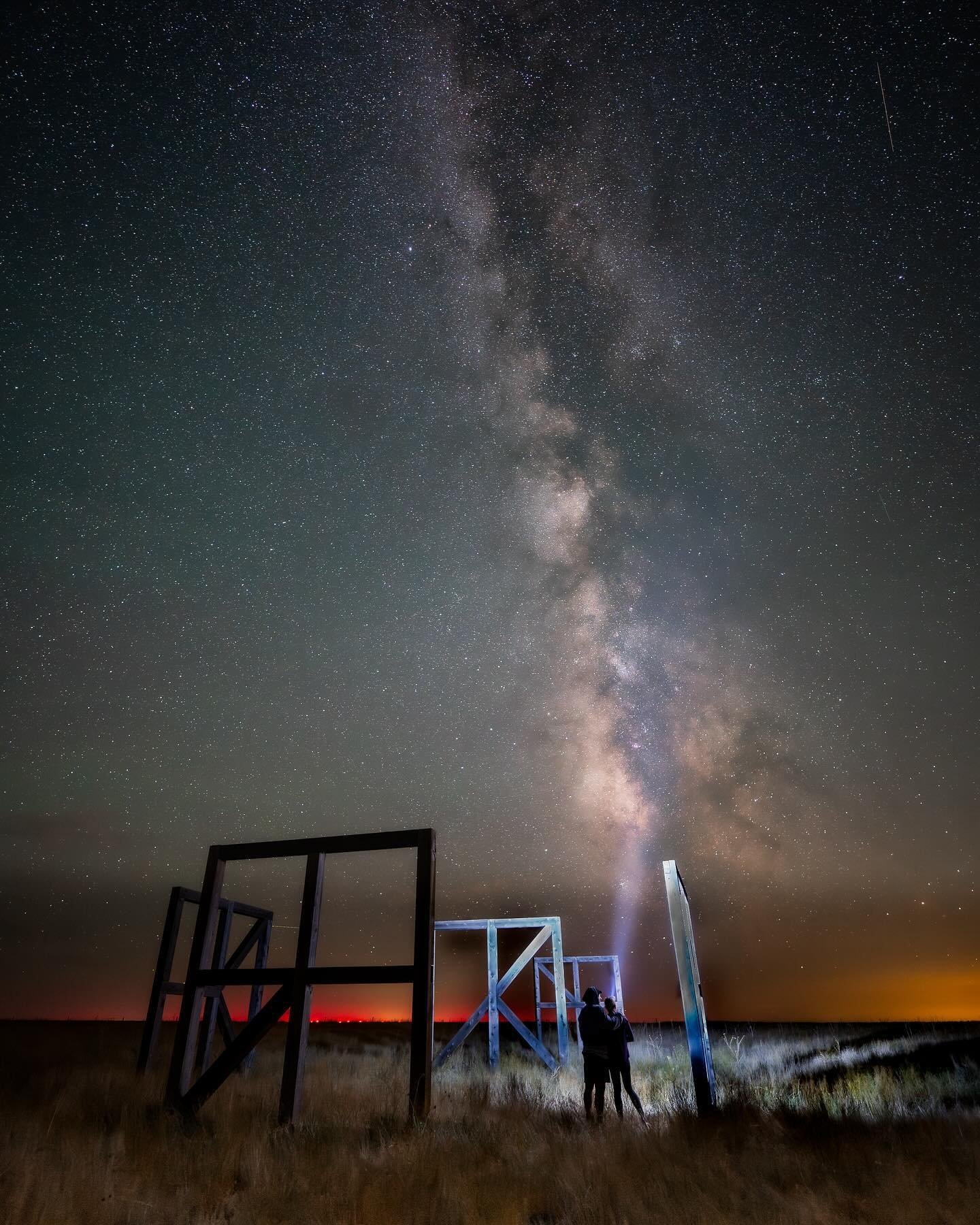My first Milky Way shot with people in it ☺️

#astrophotography #milkyway #milkywaychasers #sonyalphafemale #colorfulcolorado #nightsky #nightskyphotography #starrynight