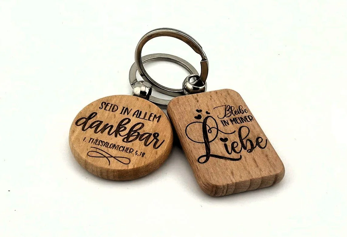 Schlüsselanhänger mit individueller Gravur