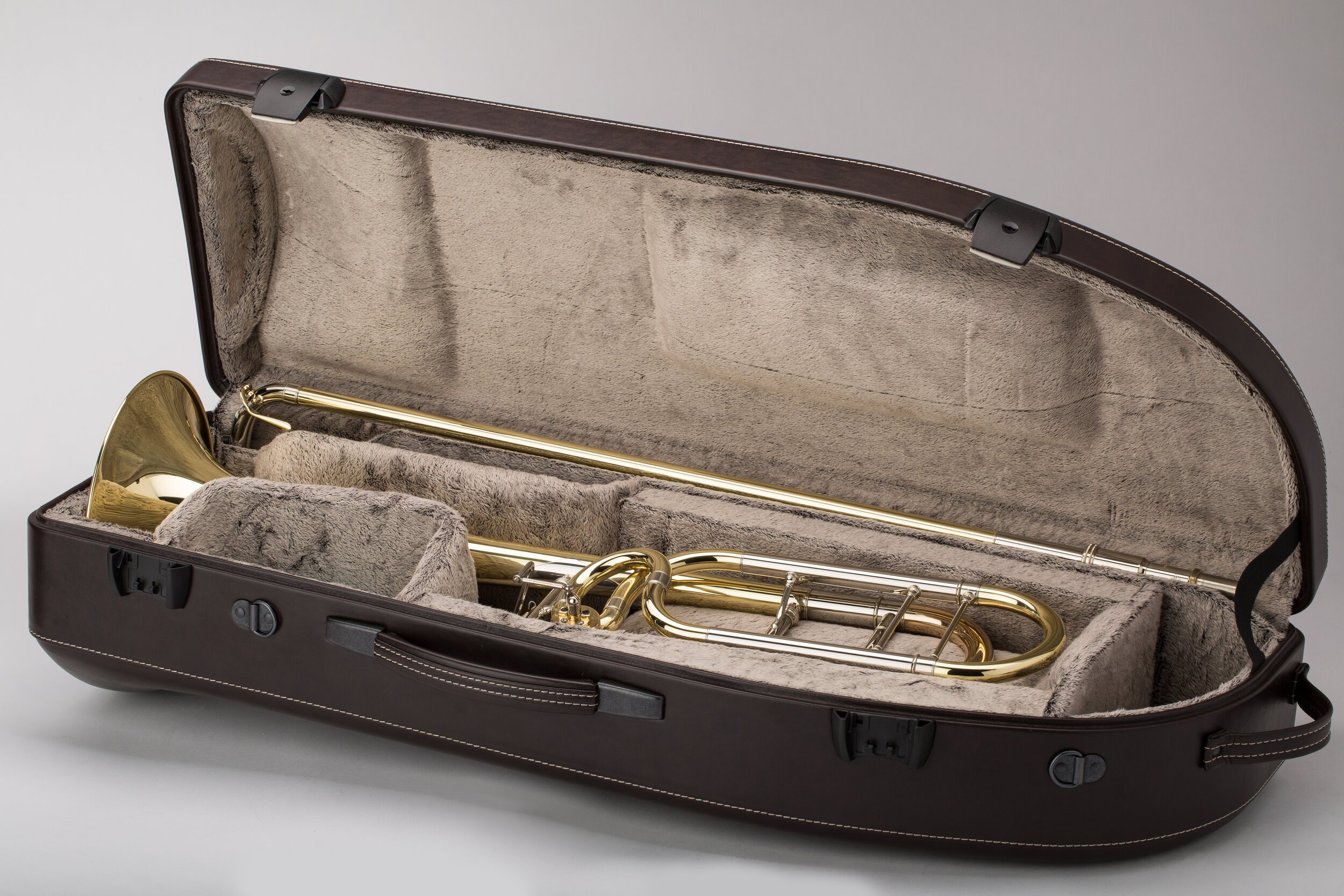 Shires_Case_Trombone_Open2_0317.jpg