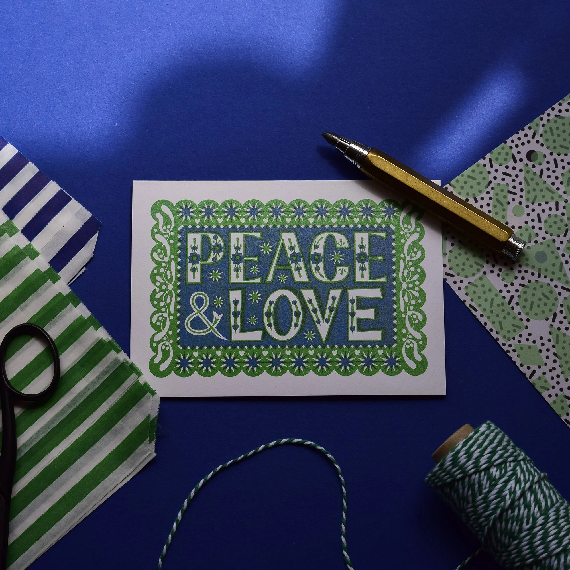 peace-love-christmas-greeting-card-lifestyle.jpg