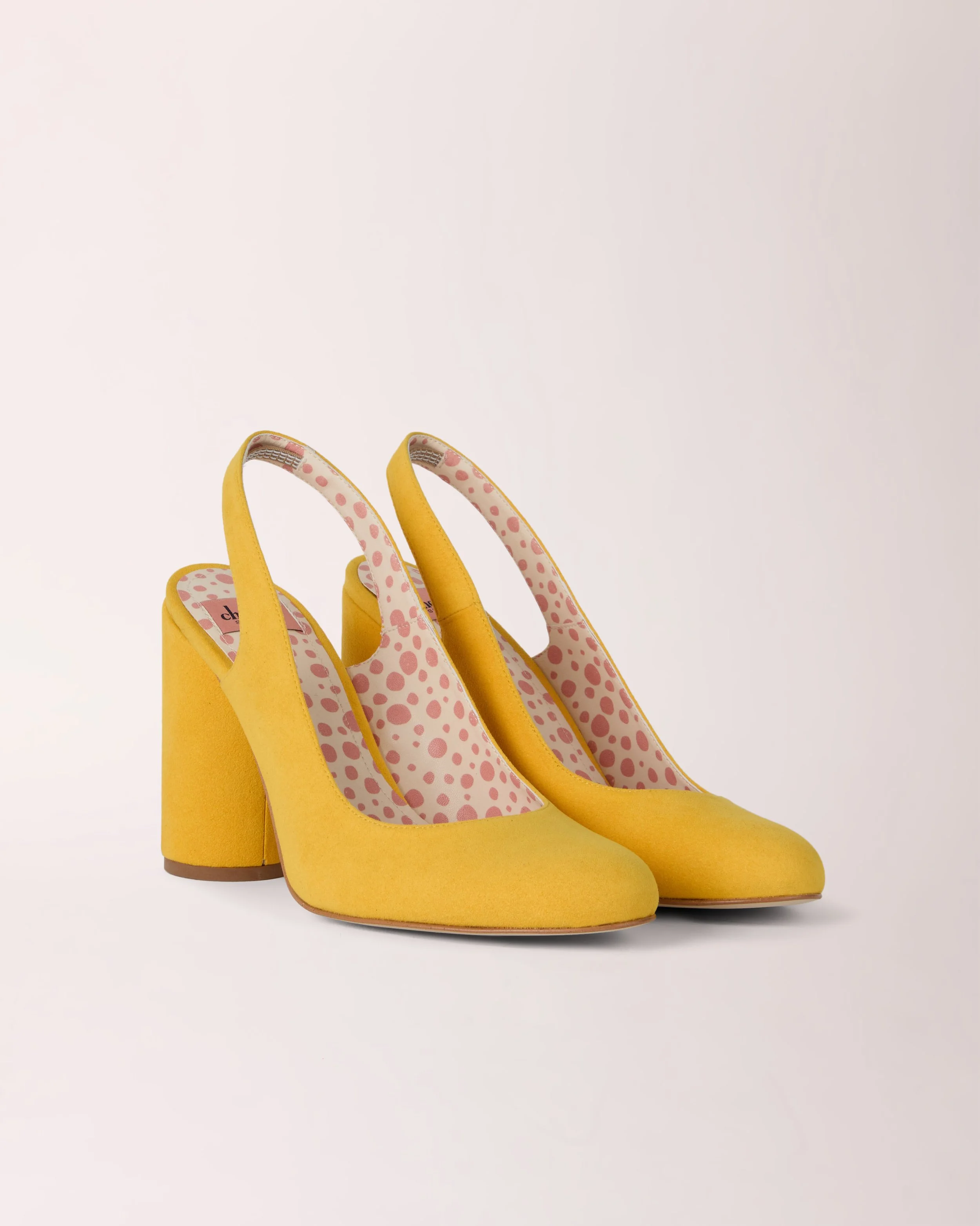 Sling-back Cheeletto in yellow suede, front view — luxury handcrafted heels by Cheetah Stories