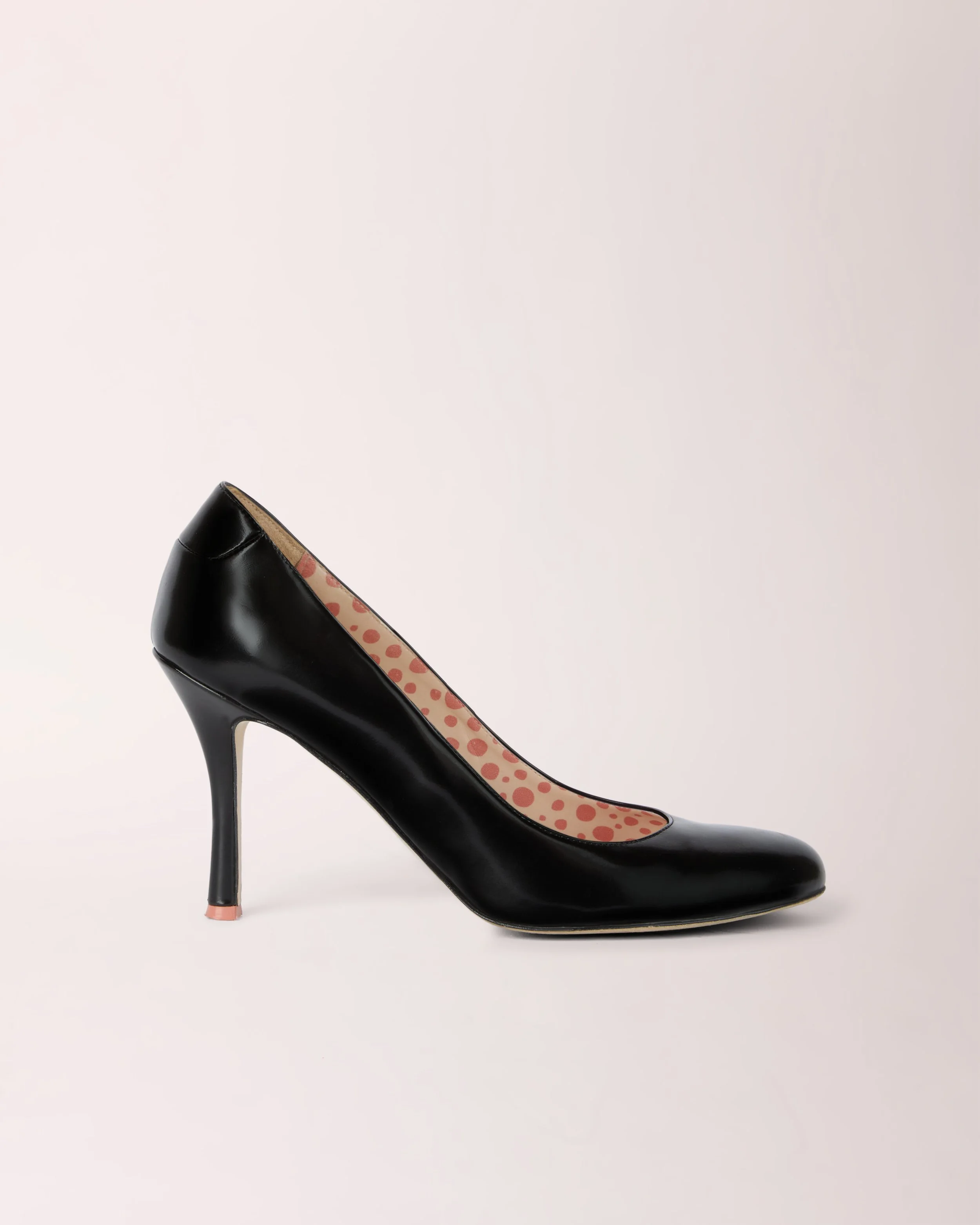 Classic Cheeletto Pump | Matte | Black