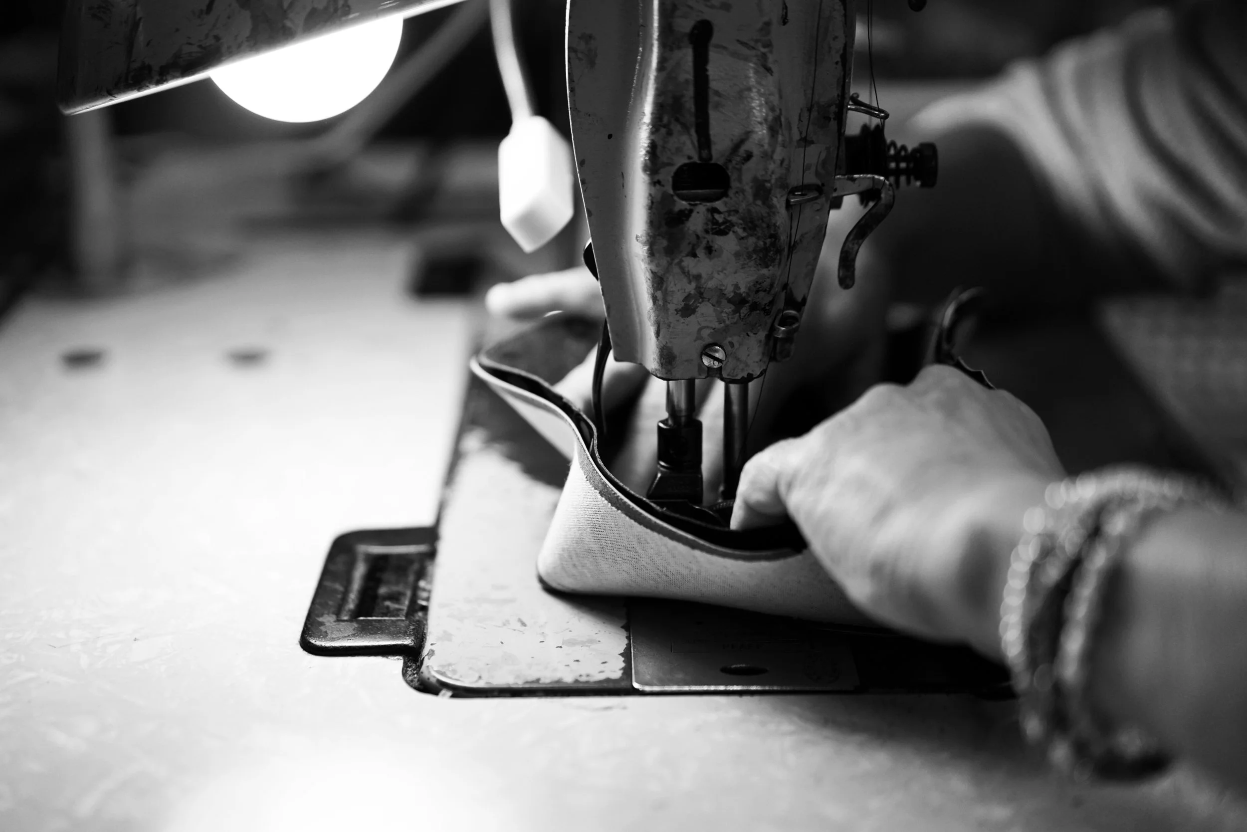 Cheetah Stories - Stitching - Handcrafted in Italy
