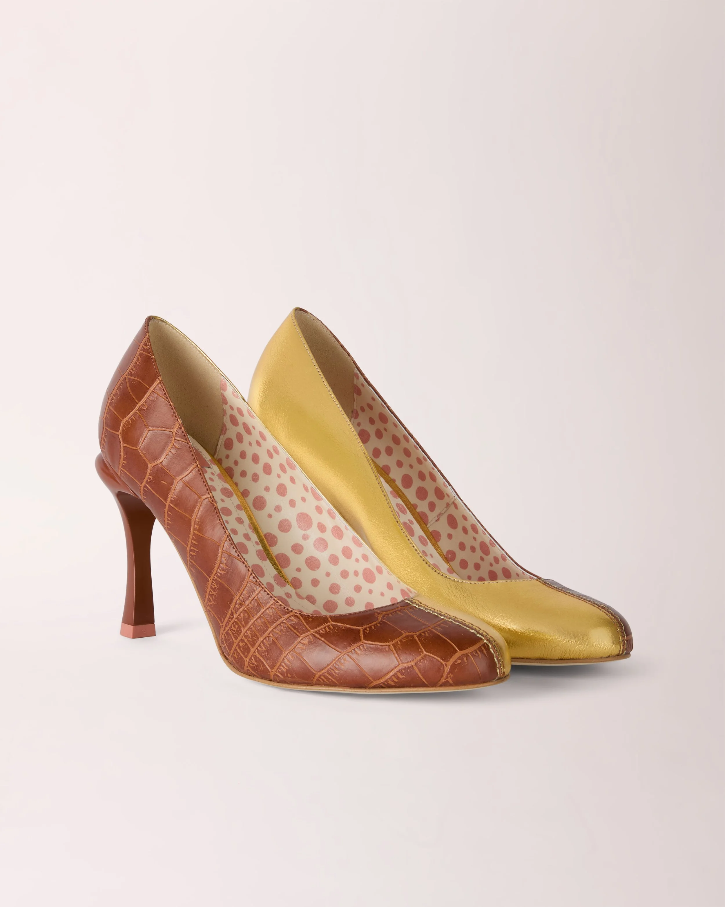 Split Pump Cheeletto in brown croc and gold organge-based leather — vegan luxury heel by Cheetah Stories
