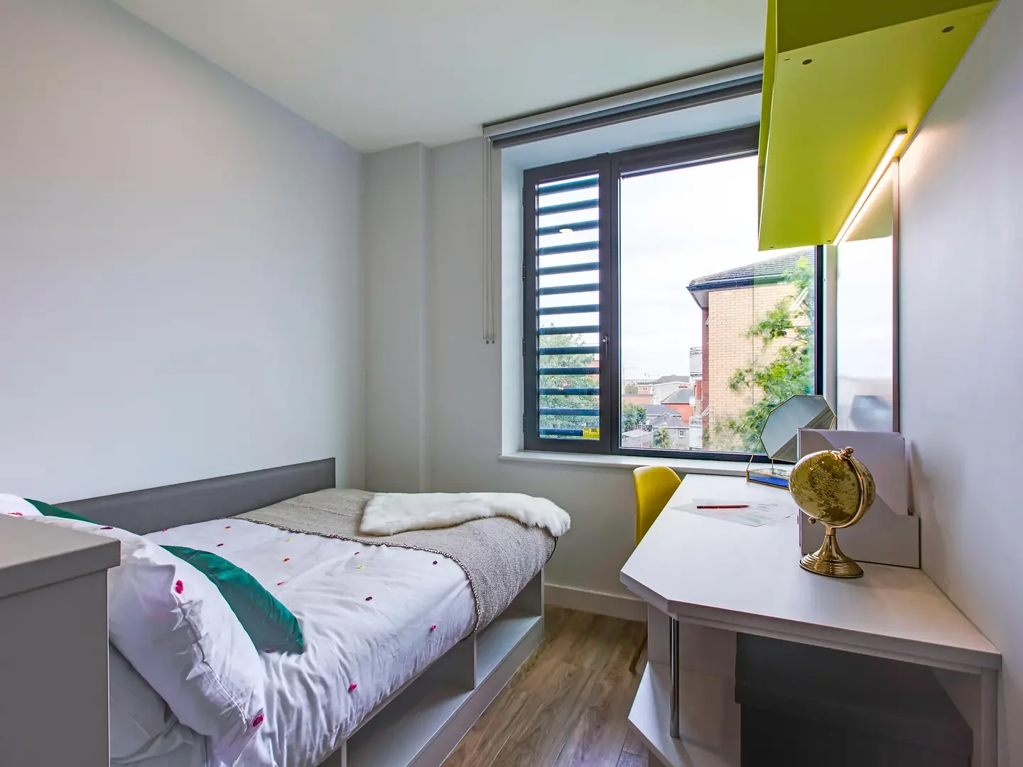 dublin-ardcairn-house-classic-en-suite-2.webp