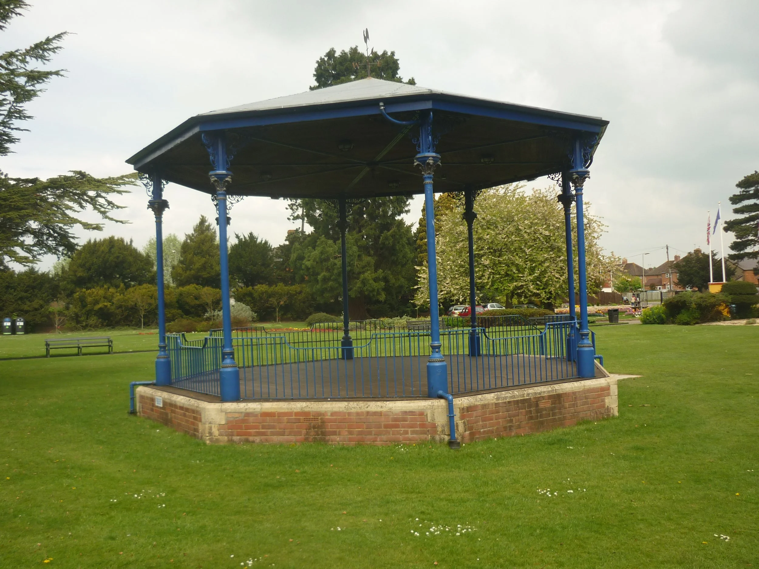 Bandstand in Garth Park, Bicester — a scenic spot for walks and events