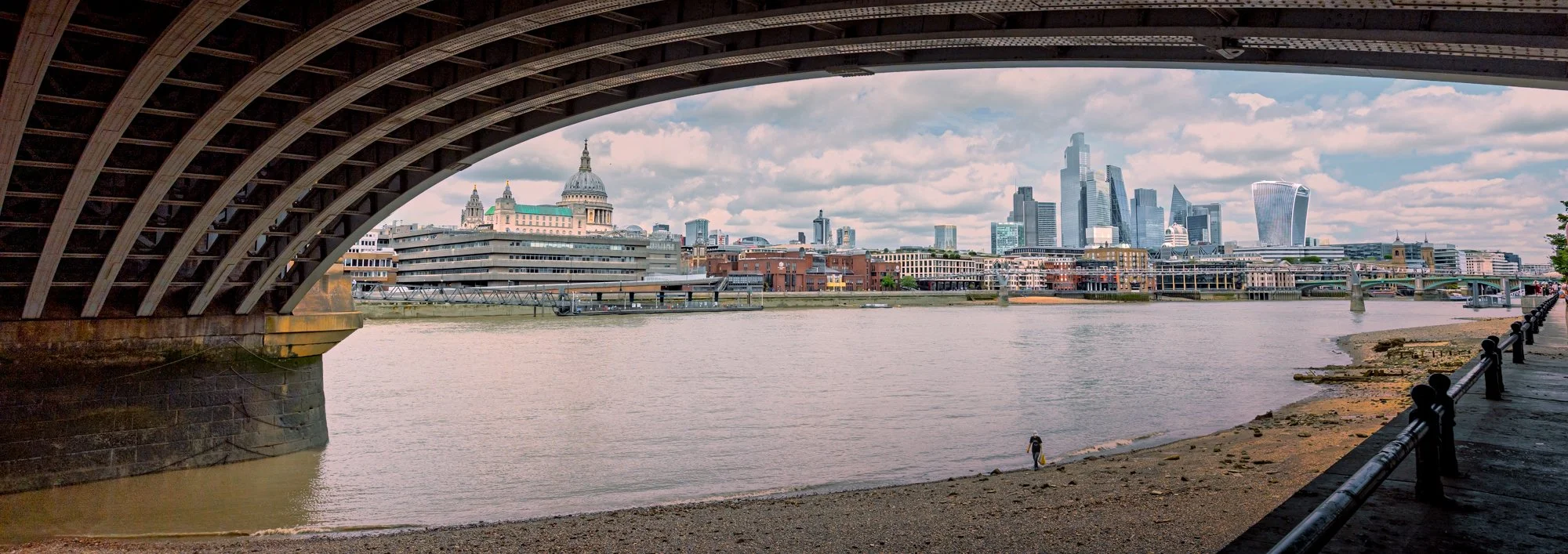 Across the Thames  