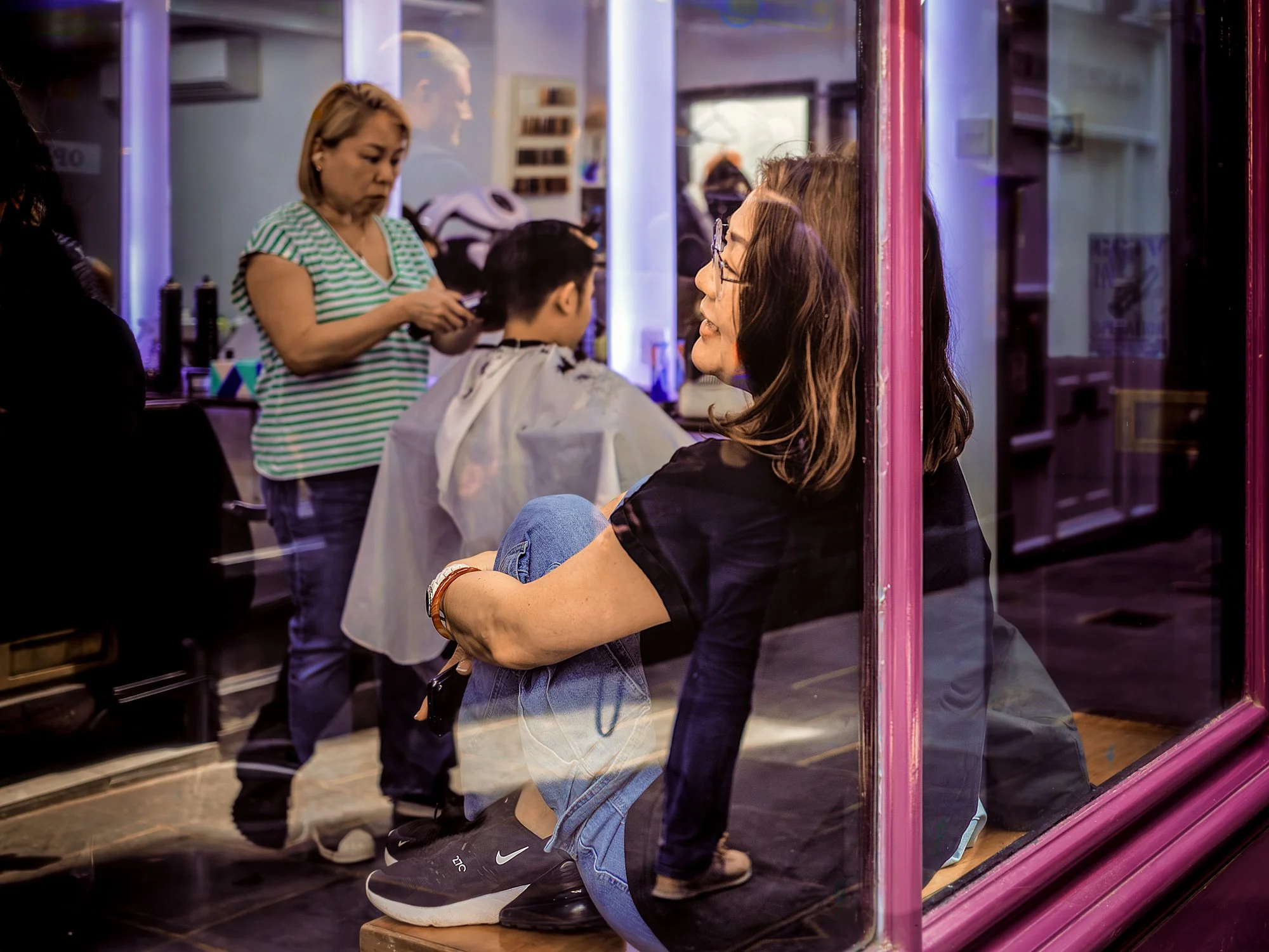 Salon Stories