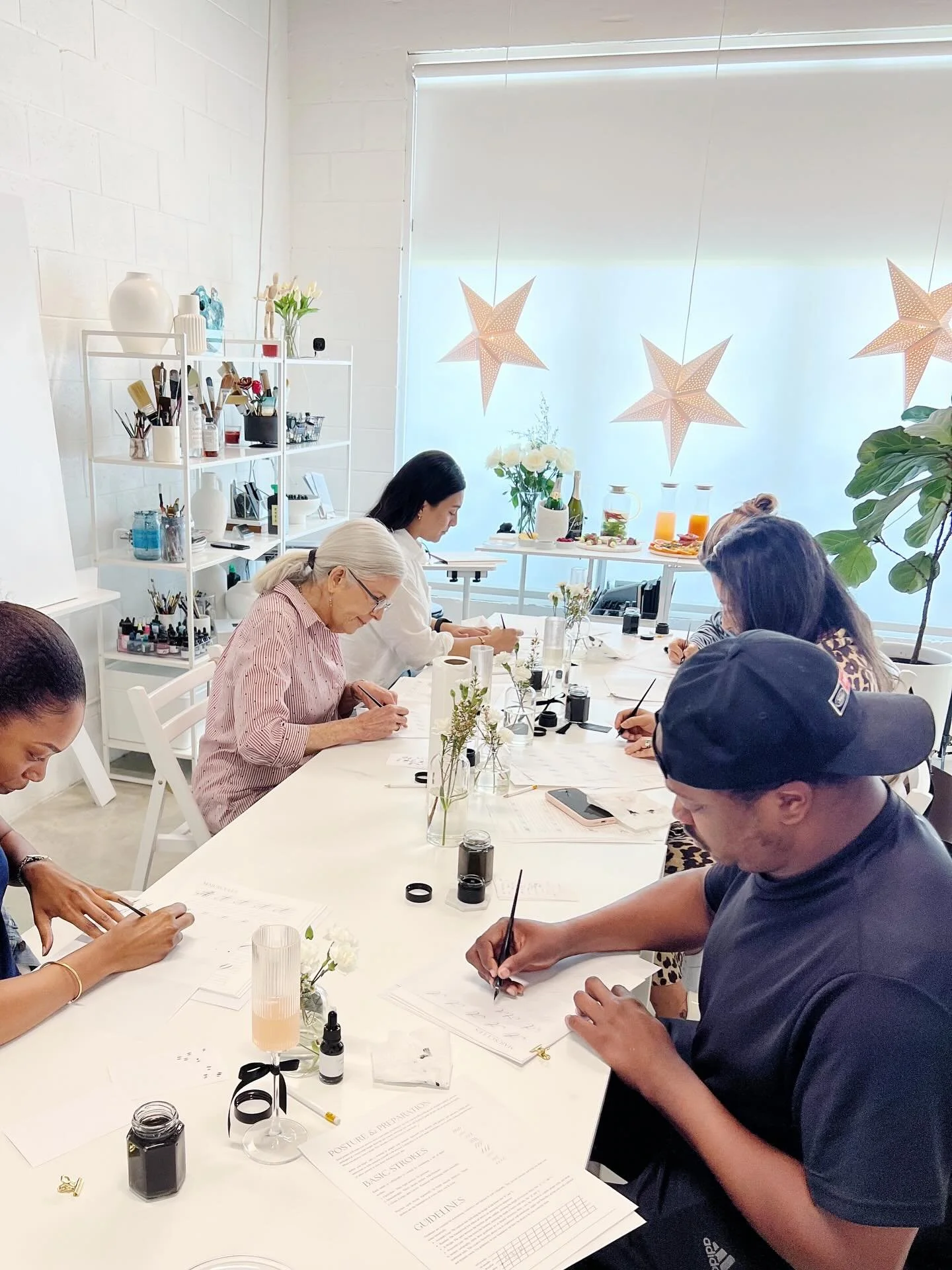 Thank you to this beautiful group for joining me and making this experience so special&hellip;

what a joy it was to immerse ourselves in the beauty of calligraphy ✨

This was our spring mindful calligraphy workshop, a small, intentional gathering fo