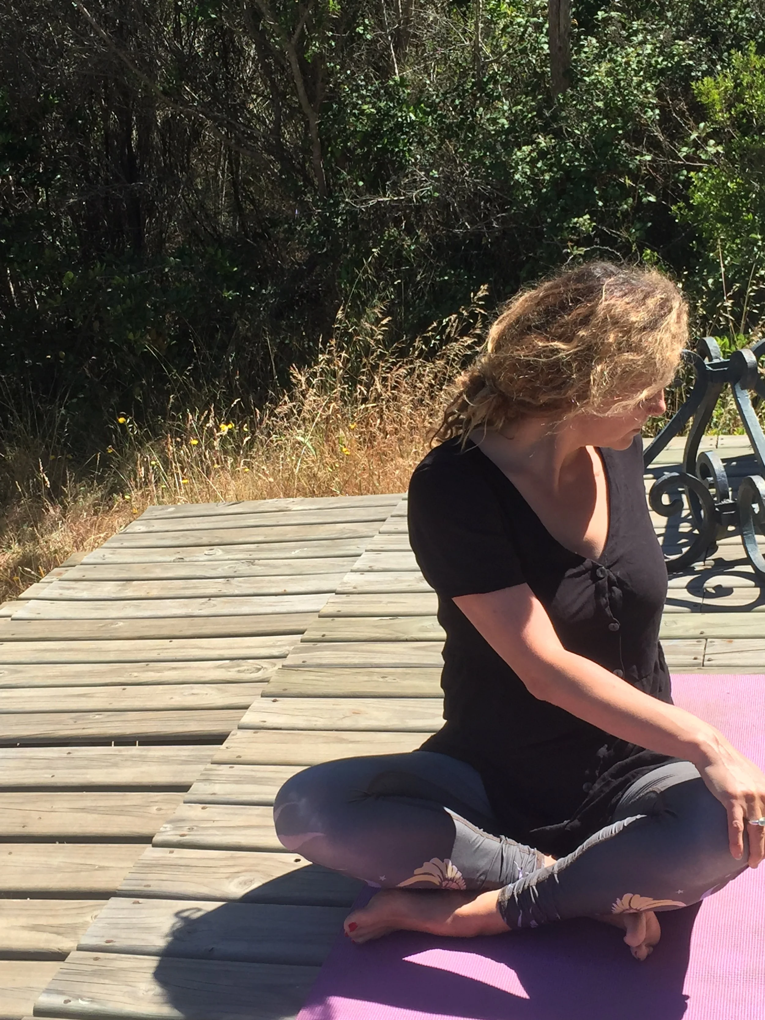 me yoga puerte.JPG