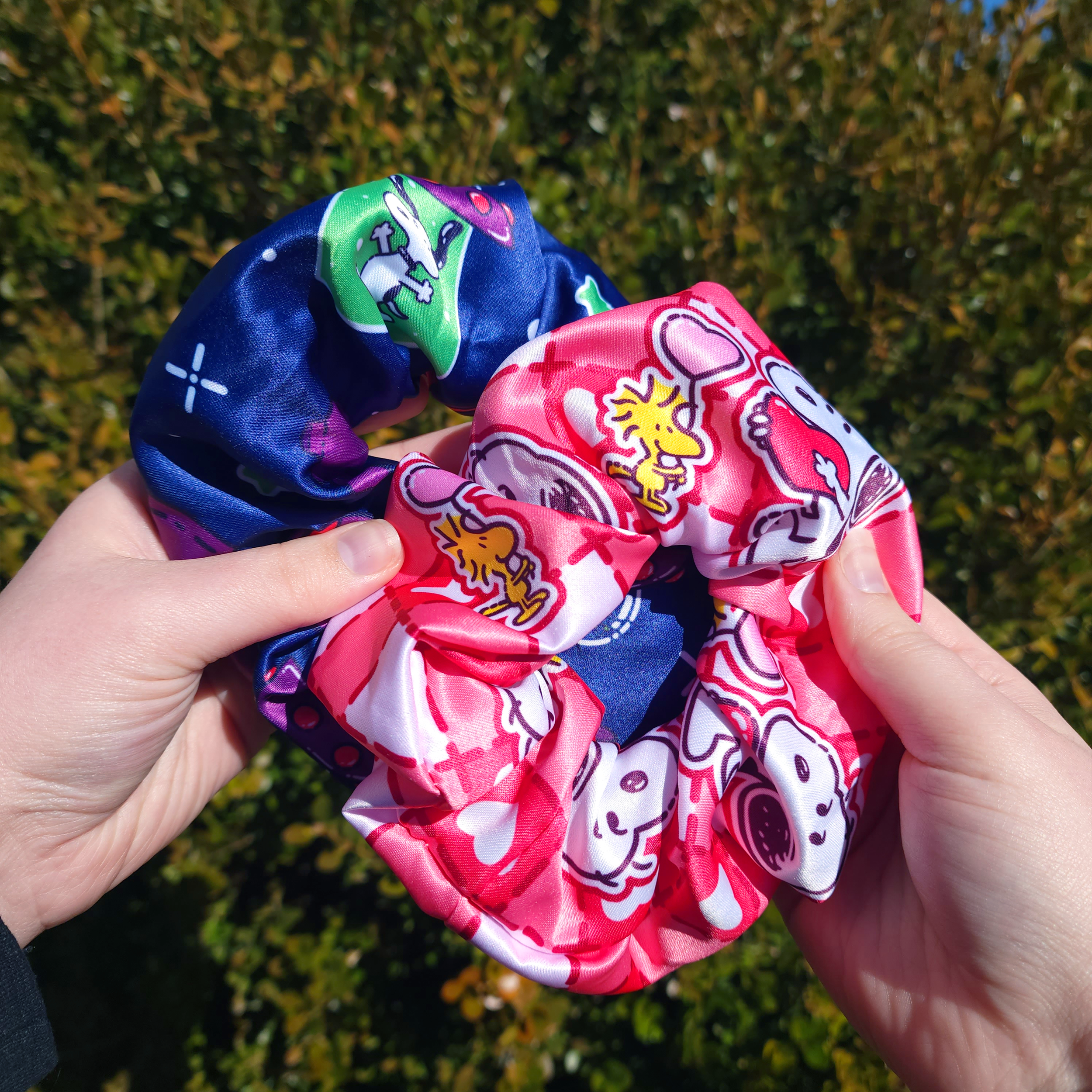 Peanuts Beagle ✦ Scrunchy Hair Ties