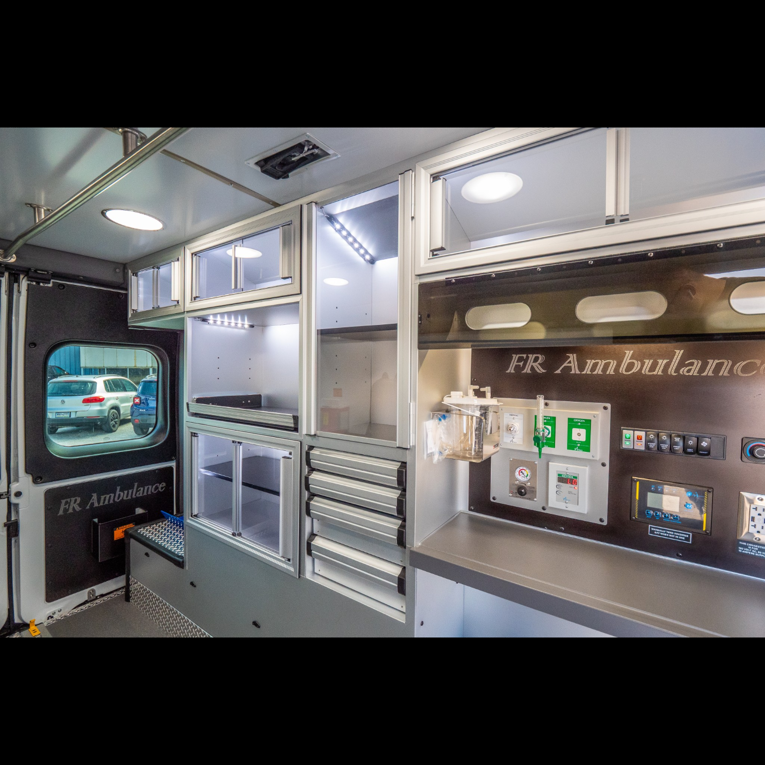 Pioneer II Elite Ambulance 25-Photoroom.png