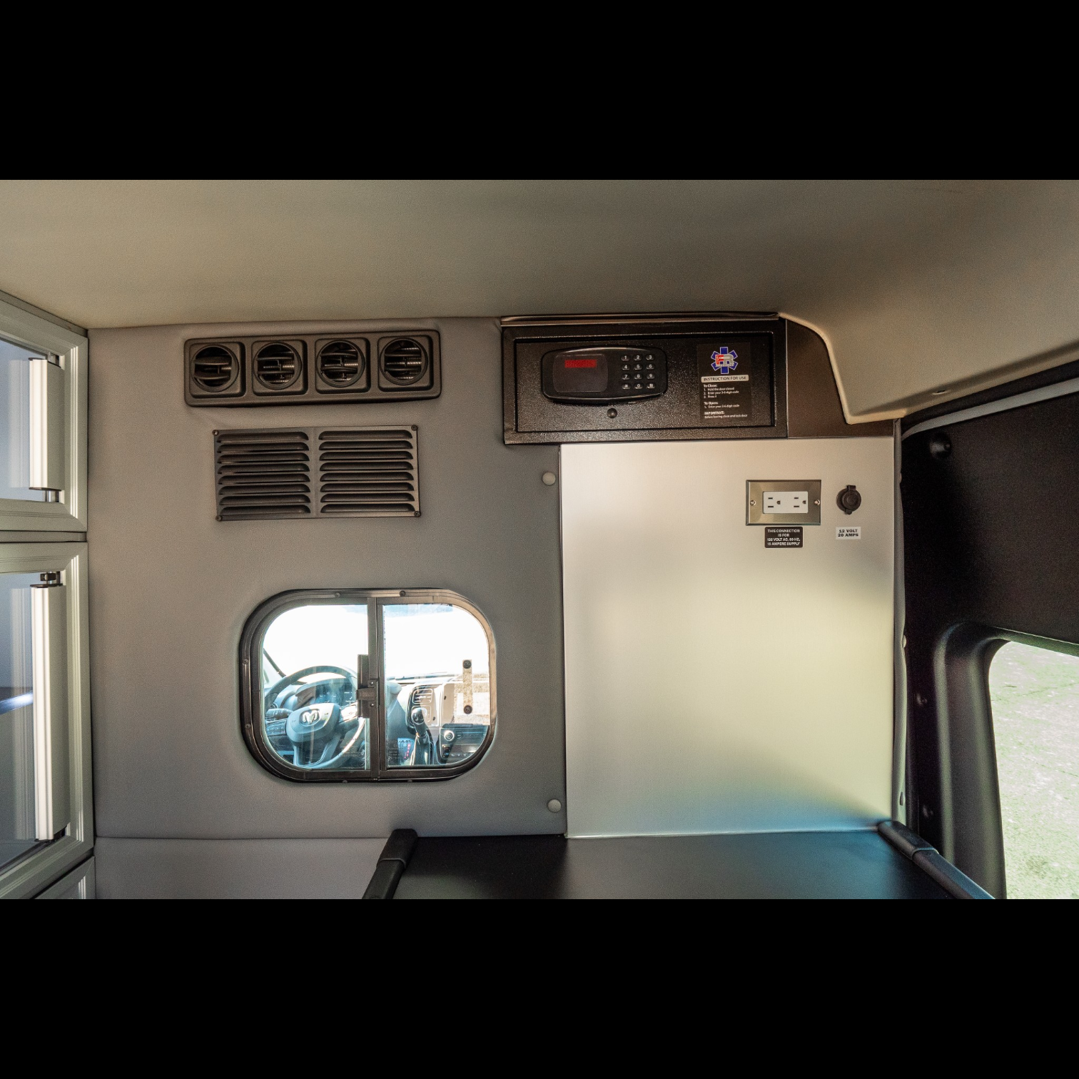Pioneer II Ambulance 20-Photoroom.png