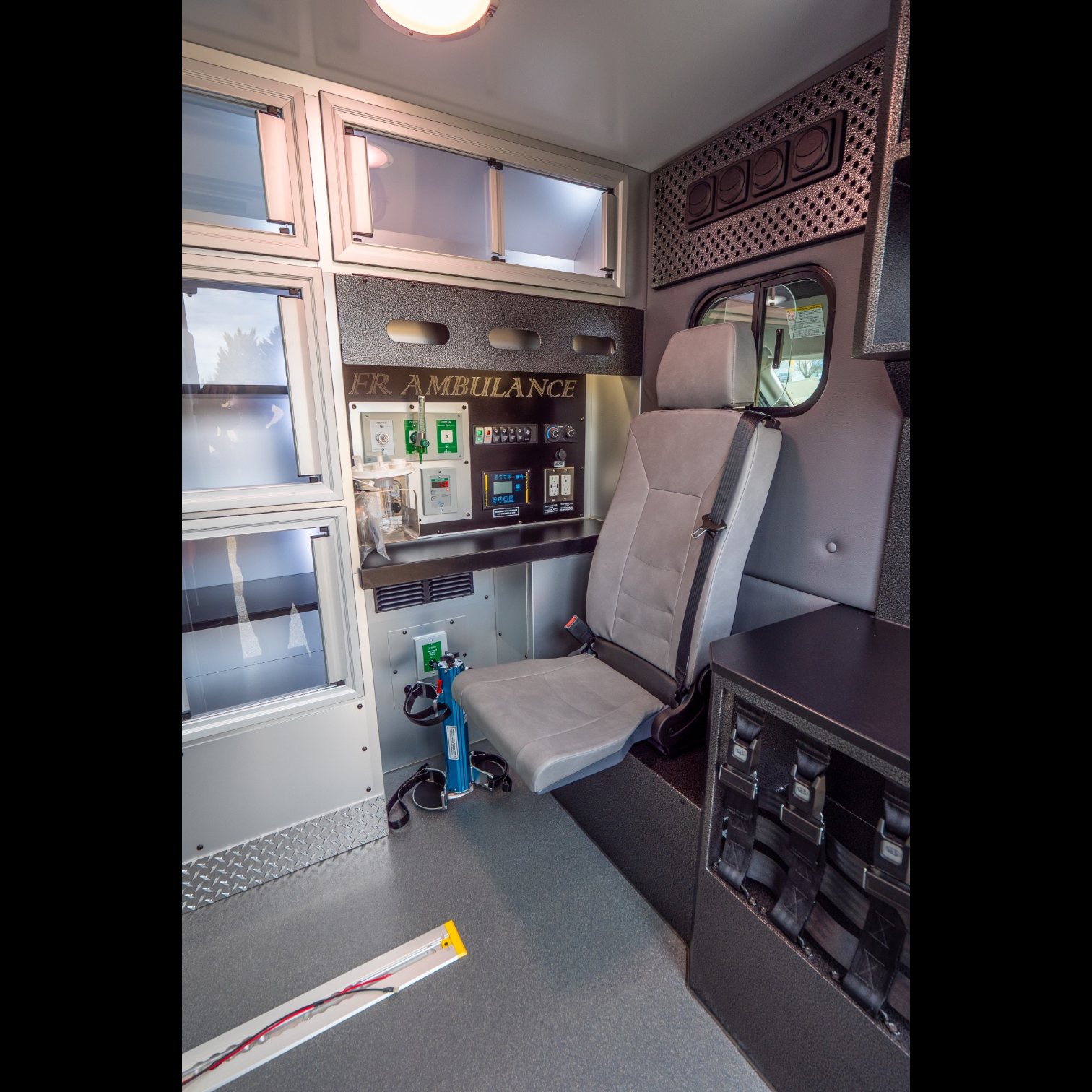 Frontera Ambulance 27-Photoroom.png (Copy) (Copy)