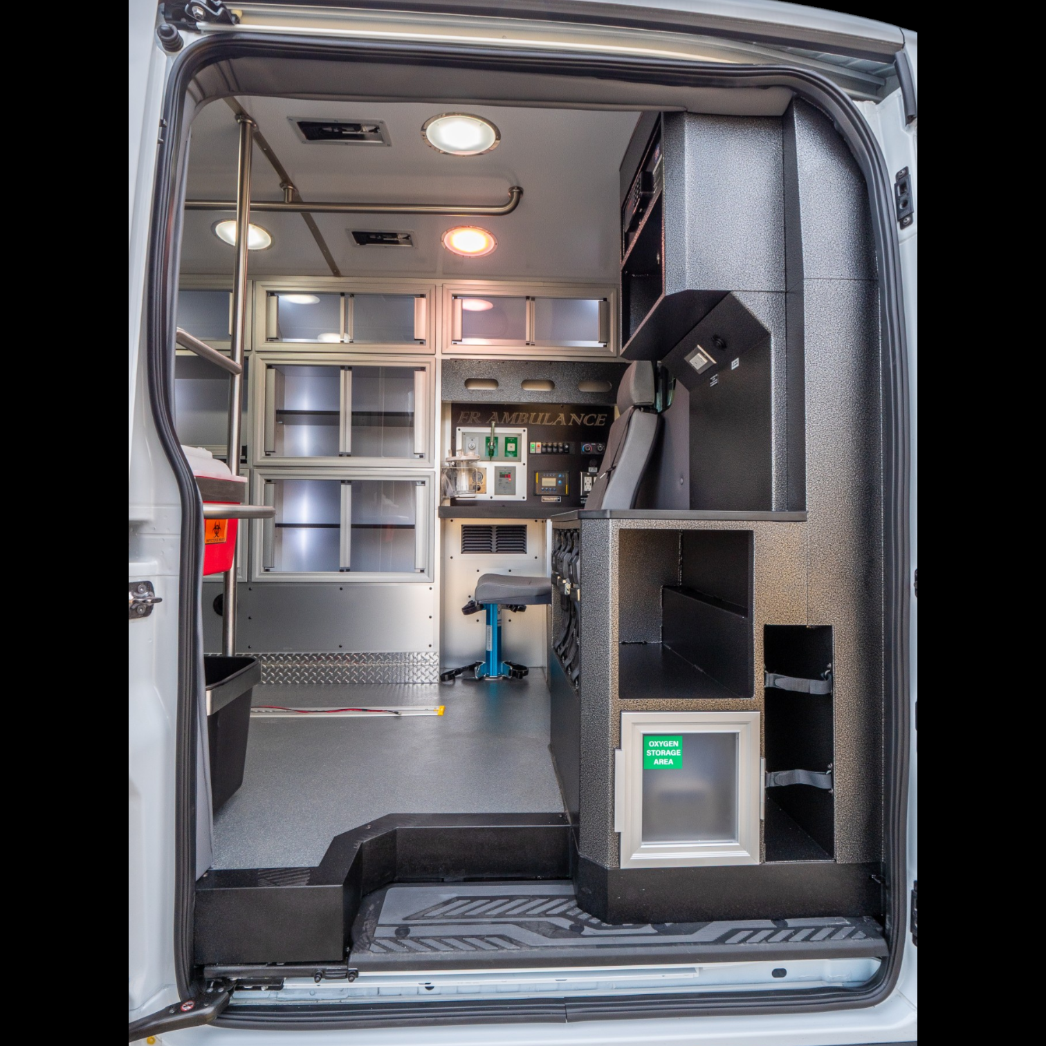 Frontera Ambulance 24-Photoroom.png (Copy) (Copy)