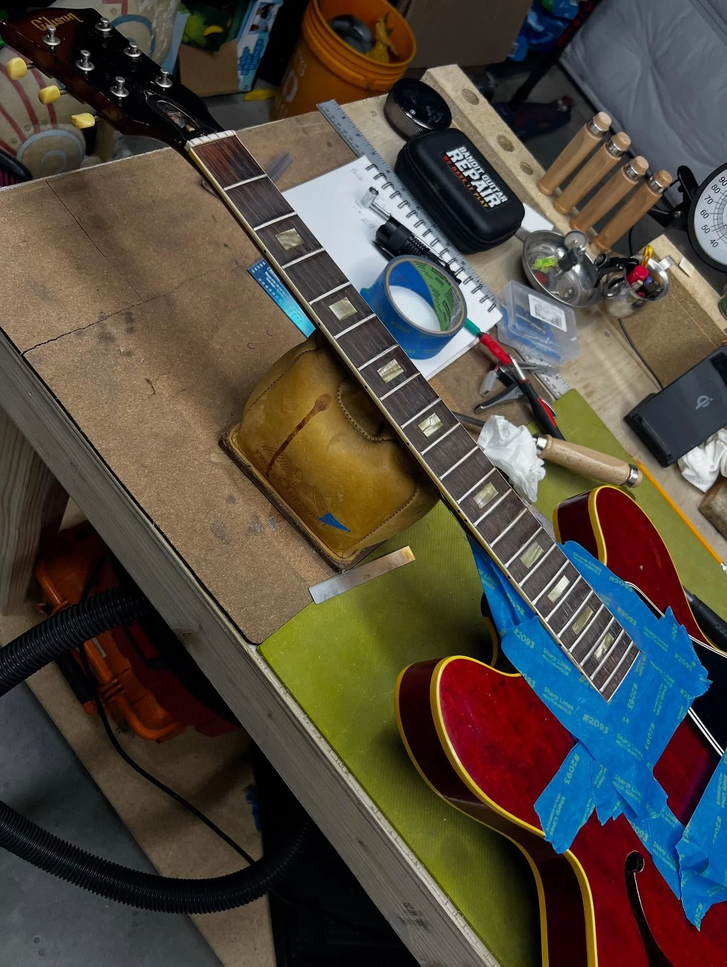 Vintage instruments may be hiding potential issues right before your eyes! This ‘63 ES-320 came in for some fret work and will be leaving after addressing loose bushings, risen frets and inlays and bent tuning pegs.
We won’t nickel and