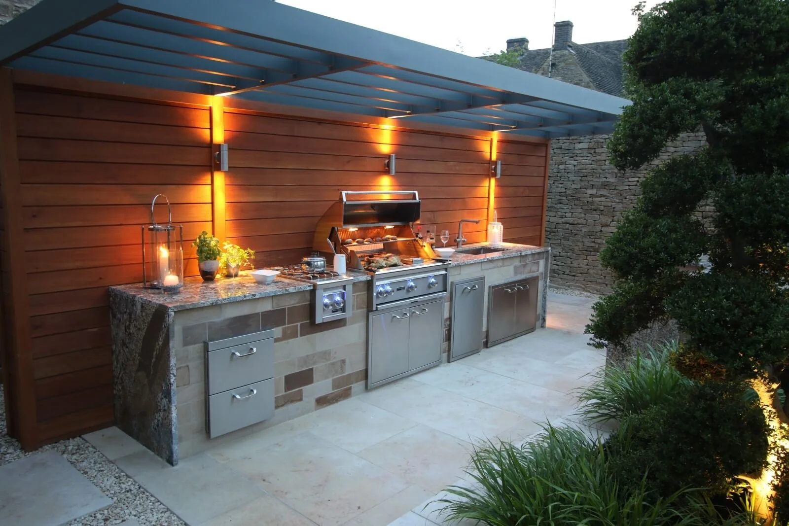 outdoor-kitchen.jpg