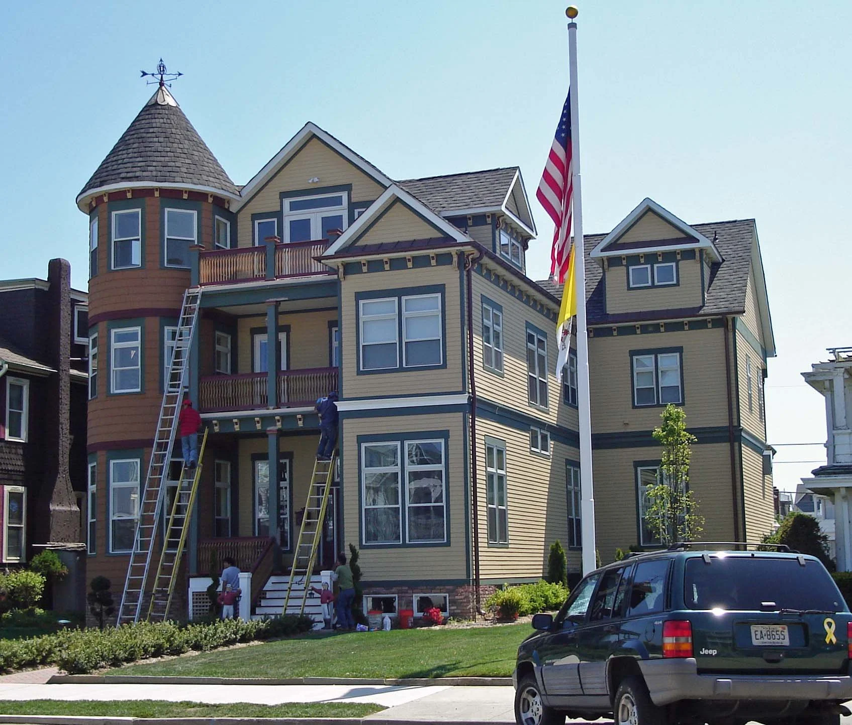 10 Main Ave (Taken during the Bicentennial)