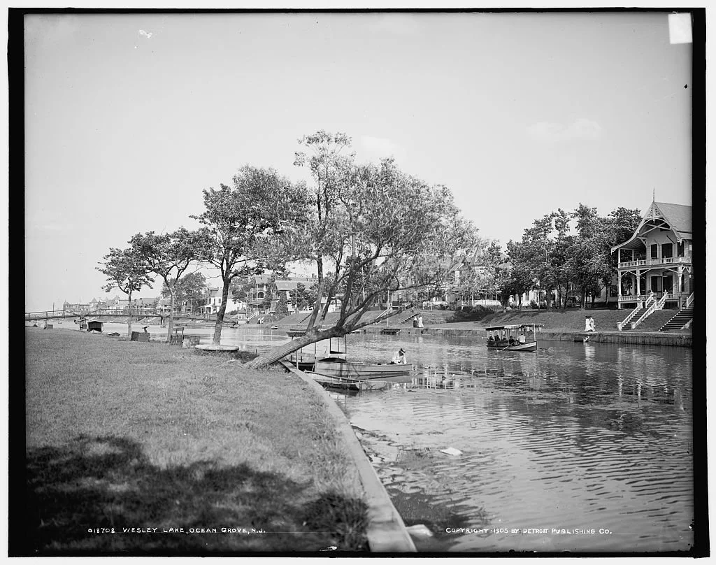 118 Lake Ave & Wesley Lake (1905)