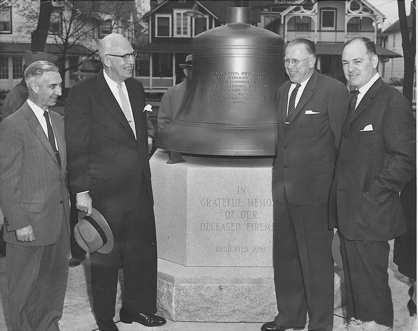Fireman's Park dedication ceremony (1959) 
In 1959, with approval from the Ocean Grove Association’s business committee, a Firemen’s Memorial incorporating the longtime fire bell was installed in the center of Woodlawn Park on Main Avenue, replacing 