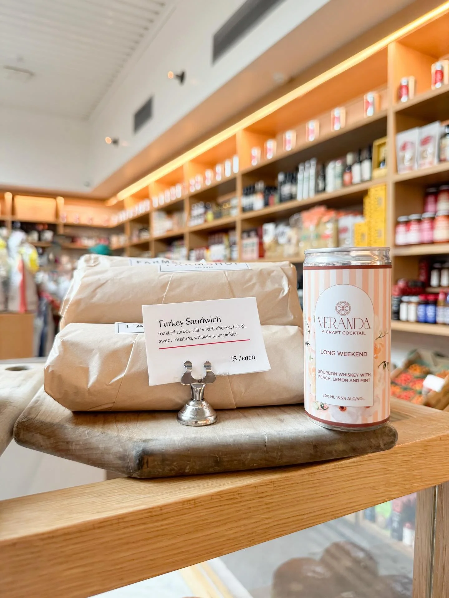The premade Turkey Sandwich @farmshopca is perfect.  Roasted turkey, dill havarti, hot and spicy mustard, whiskey sour pickles. WHISKEY SOUR PICKLES!

The most perfect picnic when paired with our whiskey bourbon Long Weekend!

Maybe a little mid-week