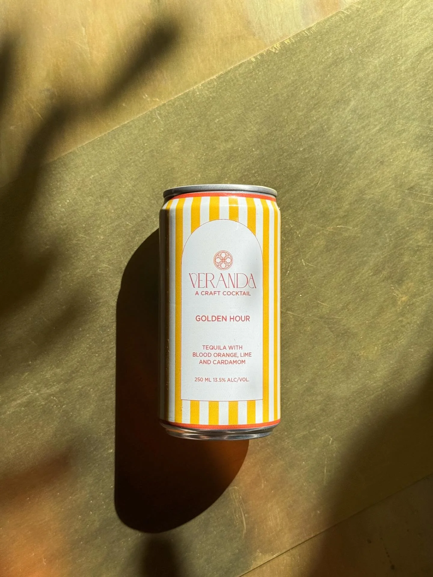 Red carpet, sunshine, my personal favorite gold statue. 

Happy Oscars y'all!