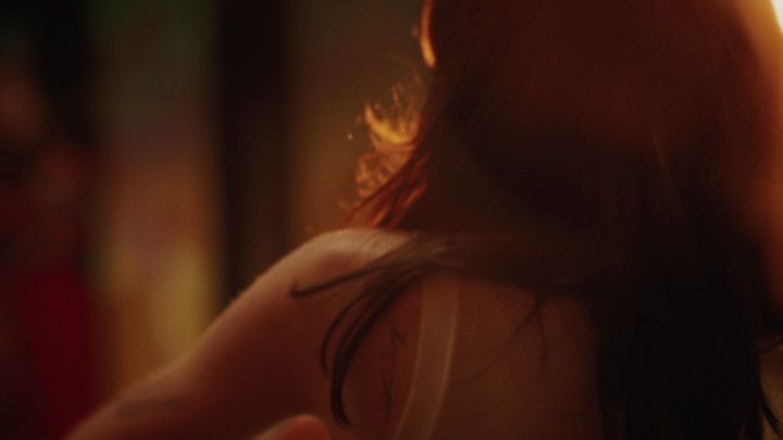 yo🫡

on a fait deux nouveaux clips pour @quatuoresca !!

❤️&zwj;🔥&eacute;quipe de femmes de feu❤️&zwj;🔥

production: @disquesjuliette 
r&eacute;alisation &amp; montage: ✋🏻
direction photo : @une_clementine_martin 
assist. cam : @cloe.laf 
project
