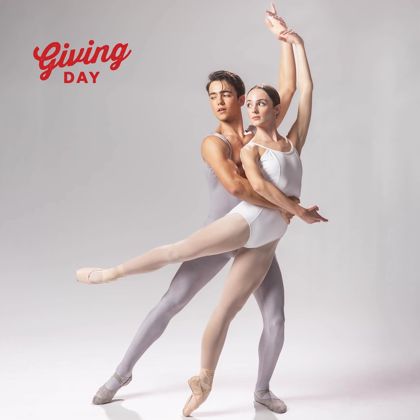 Can you help us get to 50 today?&nbsp;
&nbsp;
So far this #UGivingDay, you&rsquo;ve helped us raise $11,500+ for scholarships in the arts. We have until 3p today to reach 50 alumni donors giving any amount to unlock an additional $1,500 gift.&nbsp;

