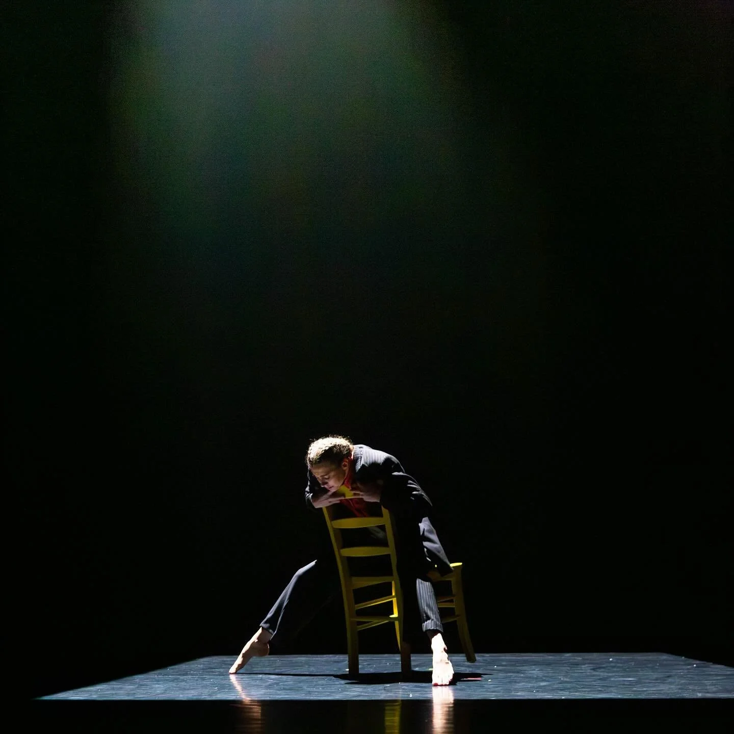 🌹

From &ldquo;Paloma Querida,&rdquo; choreographed by @mmanzanales 

See &ldquo;Paloma Querida&rdquo; in Latinx Heritage Celebration, still playing this weekend! 
Oct. 2 | 5:30pm
Oct. 3 | 7:30pm
Oct. 4 | 2:00pm
Oct. 4 | 7:30pm
Remember, students ge