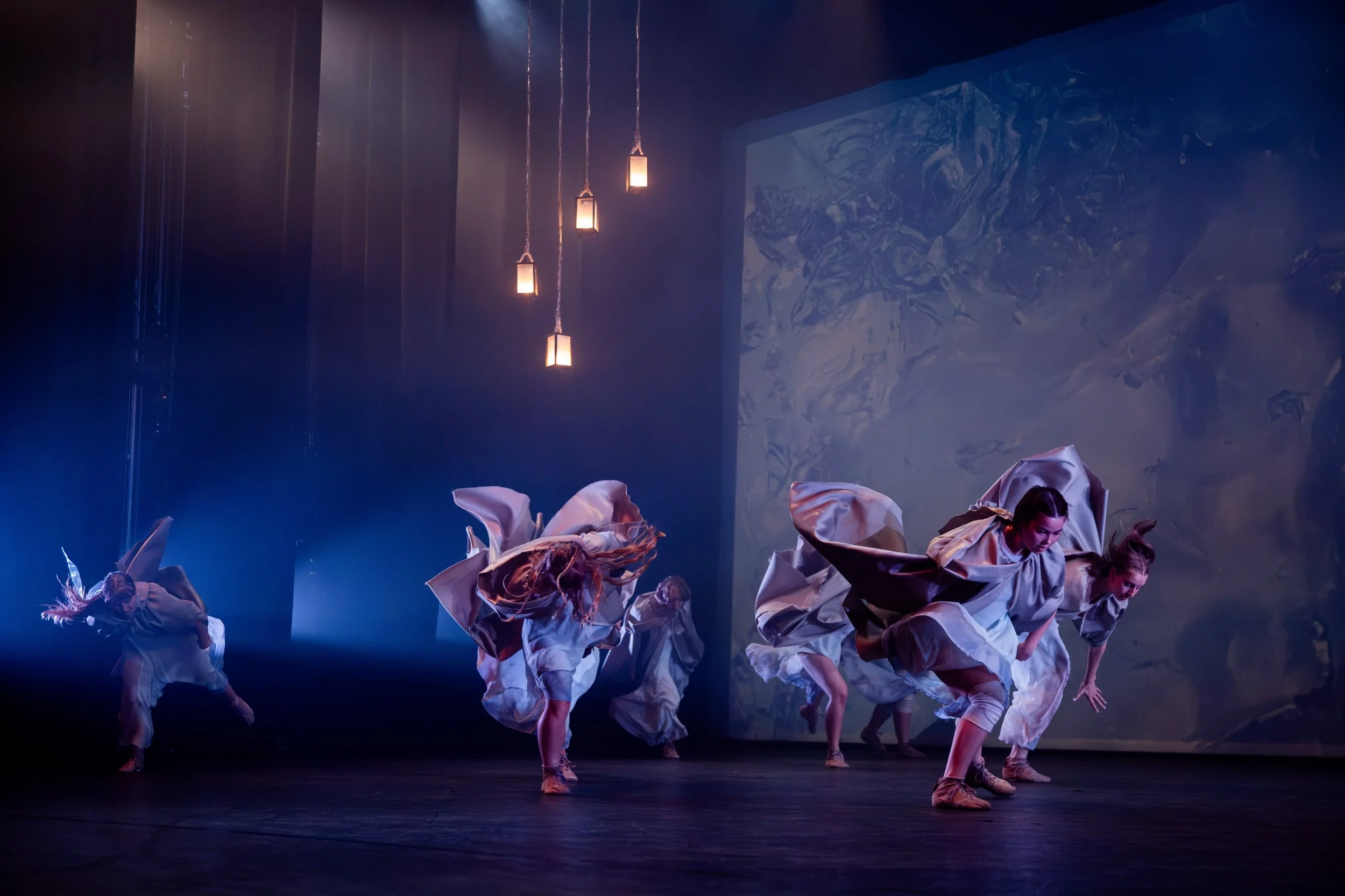 From &ldquo;the encroaching wakefulness that assails me at night,&rdquo; choreographed by Pamela Geber Handman

Today is your last chance to see &ldquo;Unbound!&rdquo; Link in bio for tickets. 

Featured Dancers: Ella Moore, @zoe.milner, @gabbyvanloo