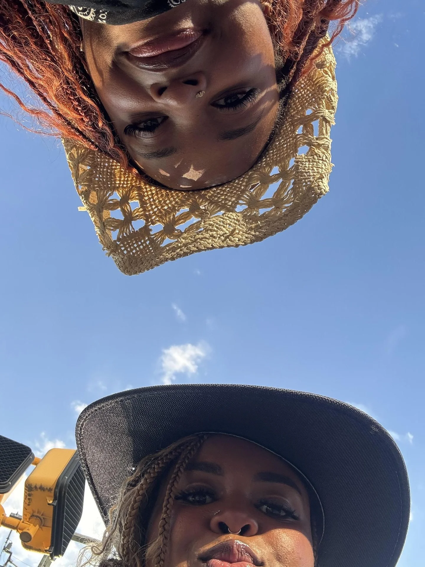 F2B Friends x CCT 🥹😍

BZZZZZ 🐝🐝🐝🐝