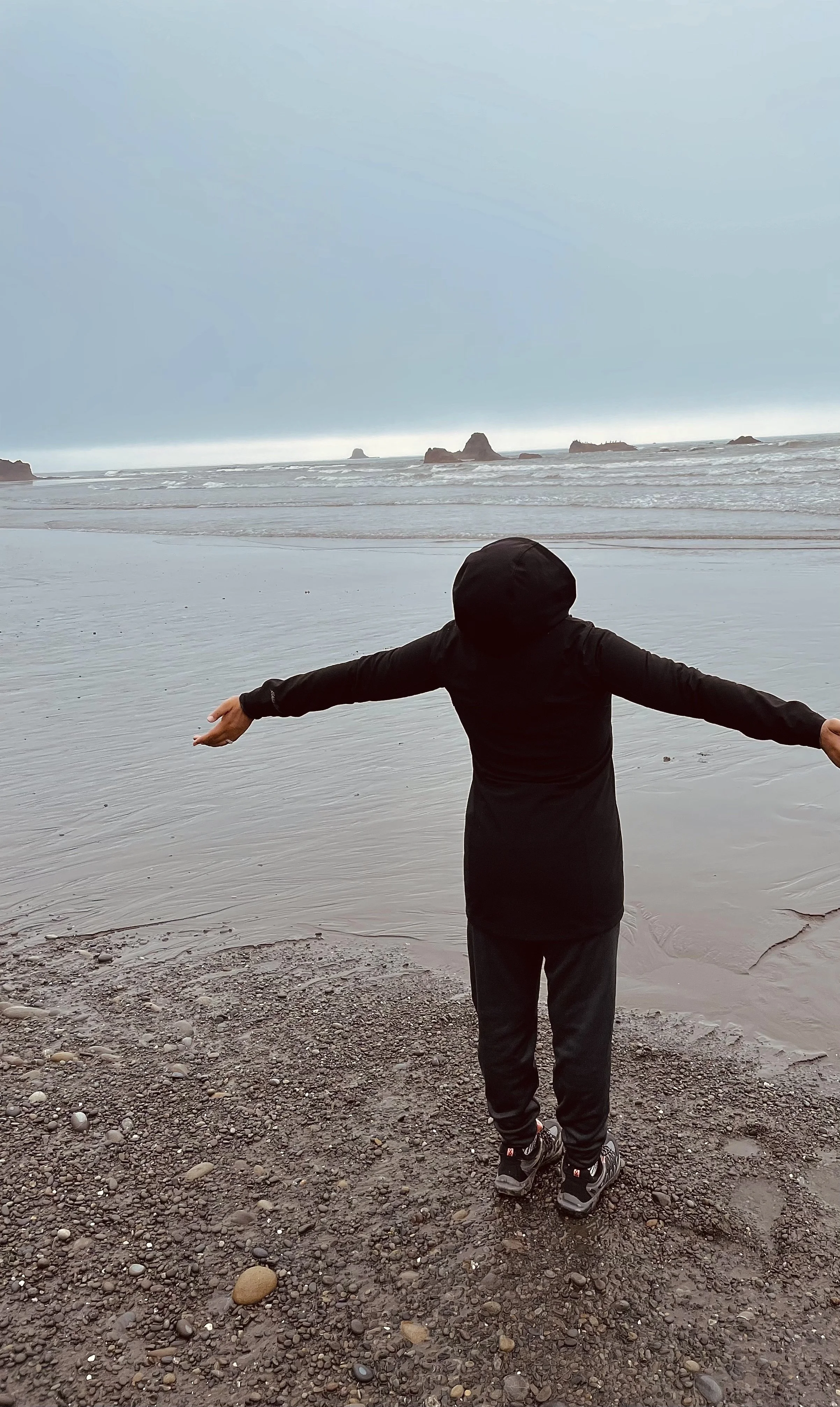 Ruby Beach, perfect Washington State destination for pristine and moody views of the ocean, rock hunting, and surreal mountains.