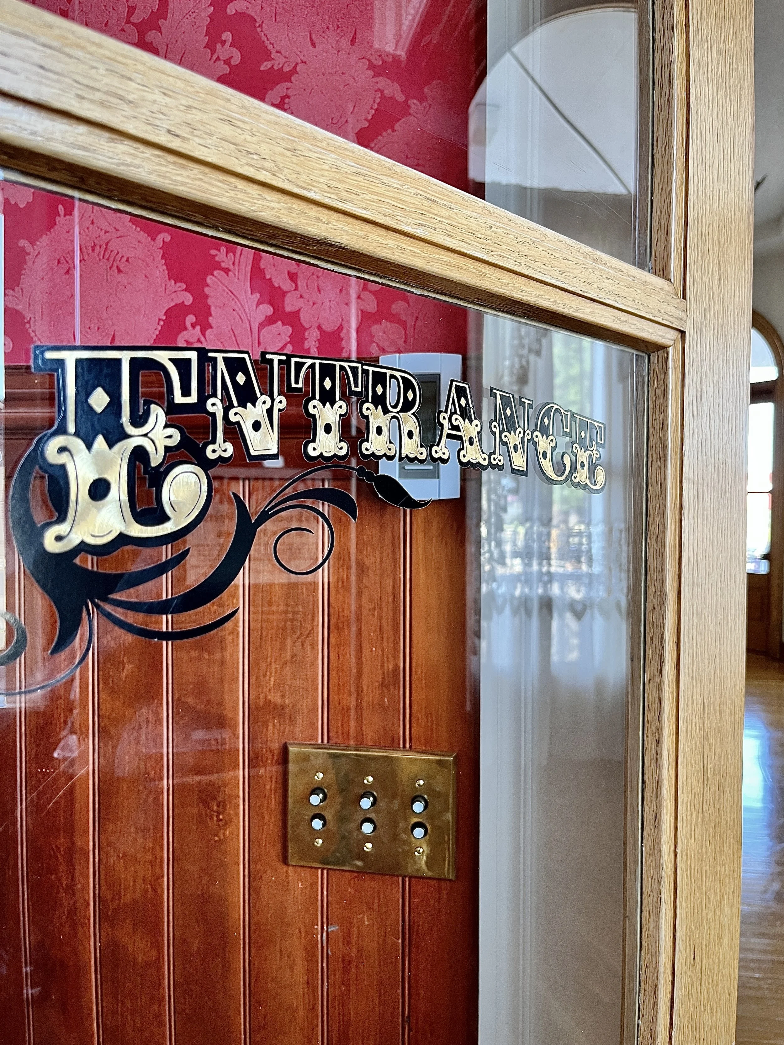 Shaniko Hotel Saloon Door