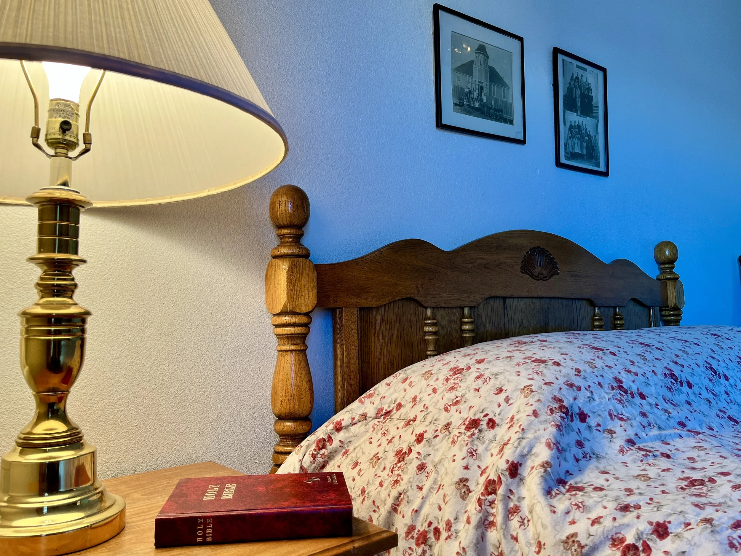 Shaniko Hotel Room