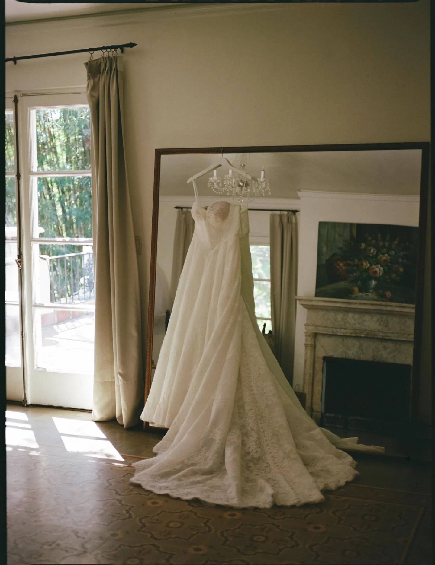 Film photos are always my favorite 🤍 my team did an amazing job 📸✨ 
SARA &amp; YARED 
#film #35mm #120mm #miamiphotographer #weddingphotographer 
WP @typeanetwork 
Venue @villa_woodbine